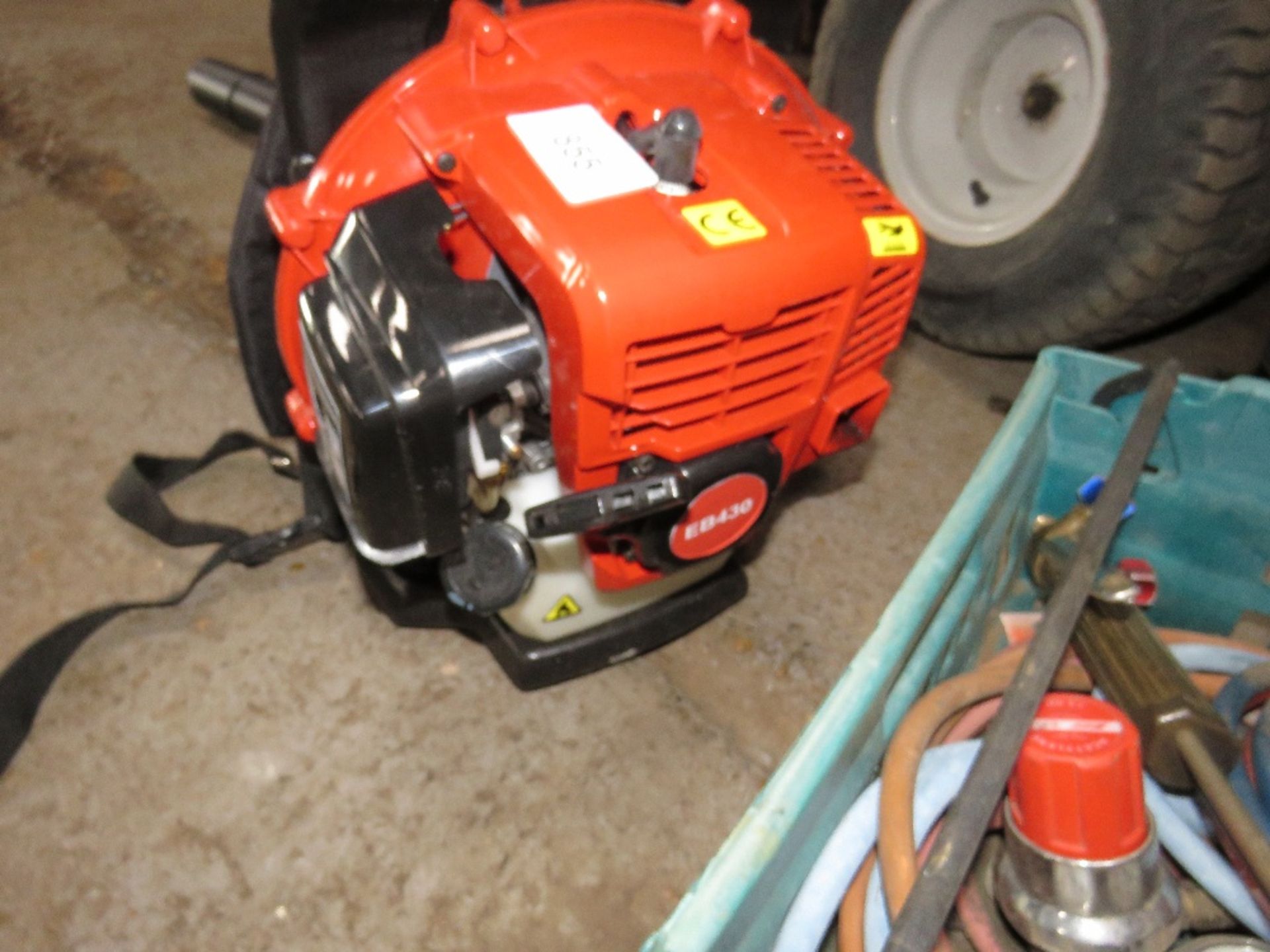 EB430 BACKPACK BLOWER, PETROL ENGINED - Image 2 of 3