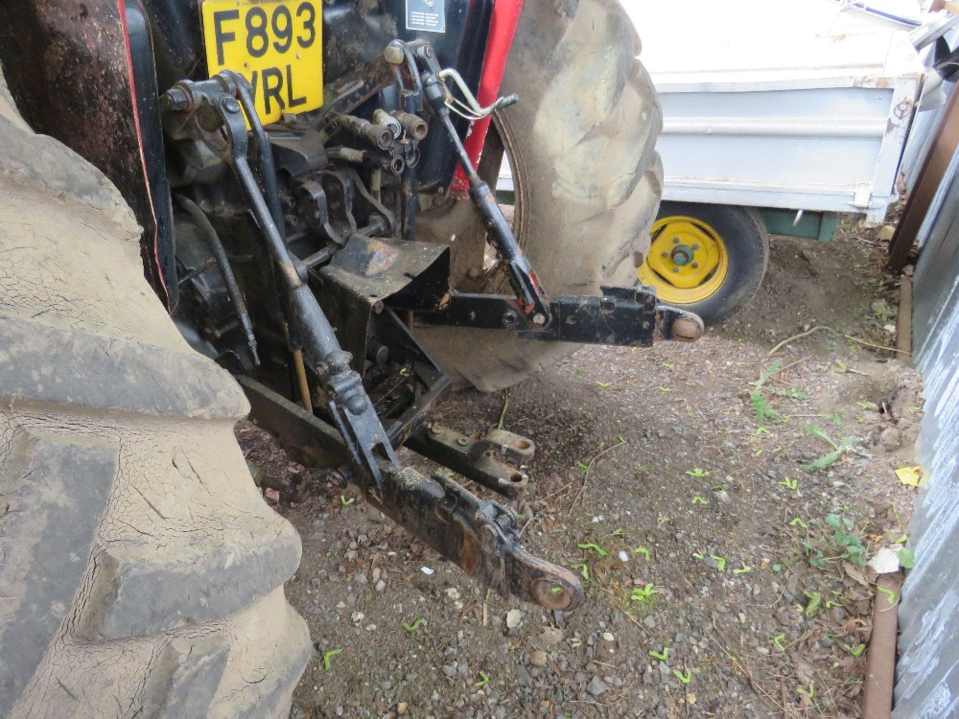 Case 885 4wd tractor c/w loader REG:F893 VRL LOG BOOK TO APPLY FOR WHEN TESTED WAS SEEN TO RUN, - Image 8 of 8