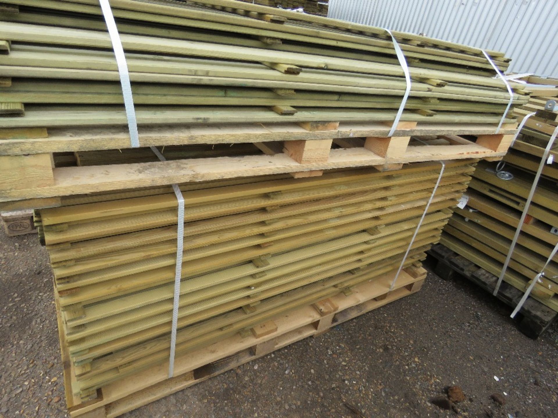 2 X PALLETS OF FENCING SCREEN PANELS, MAINLY 1.85M X 0.9METRE - Image 2 of 5