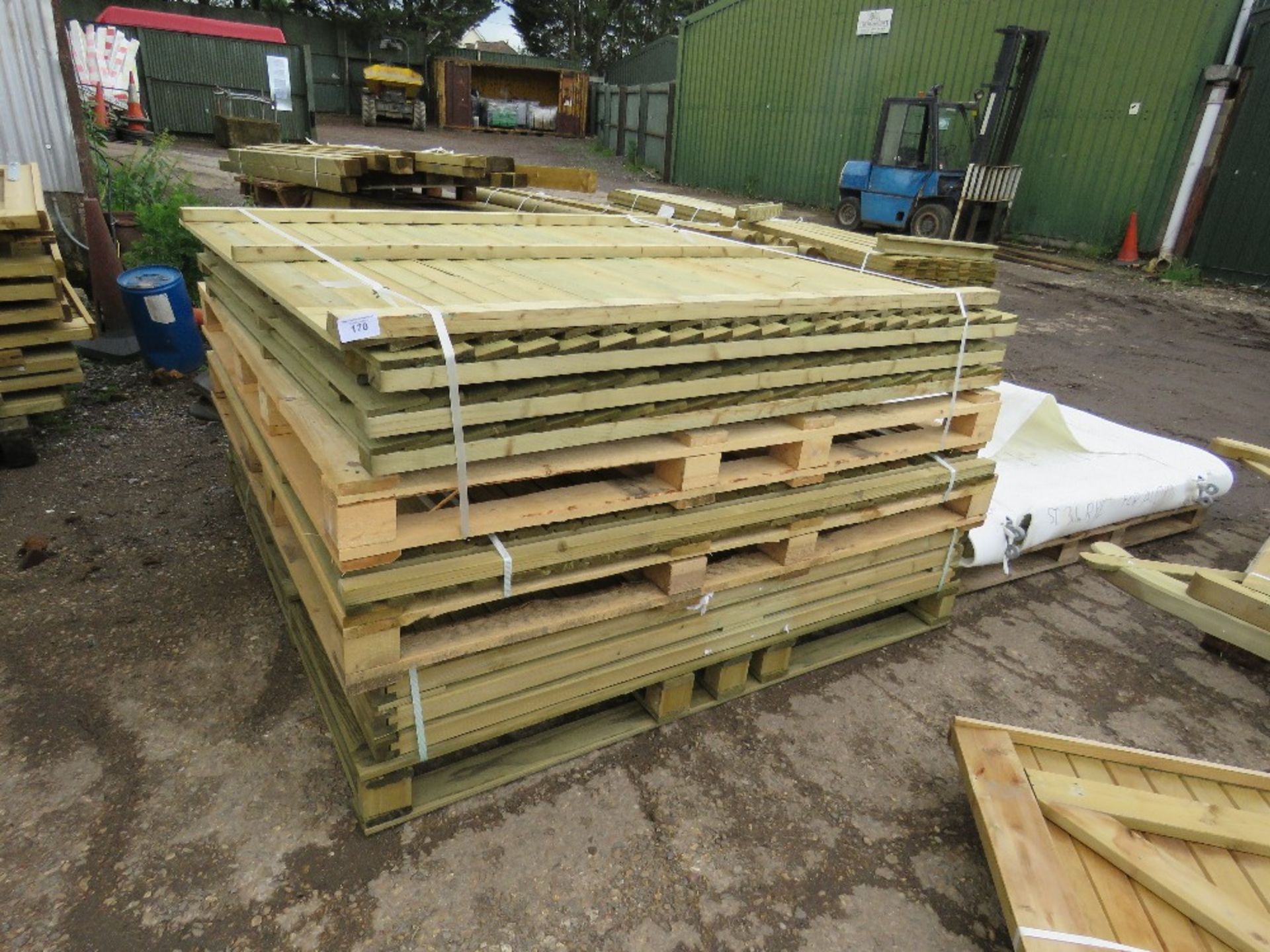 12 X ASSORTED FENCING PANELS, 6FT