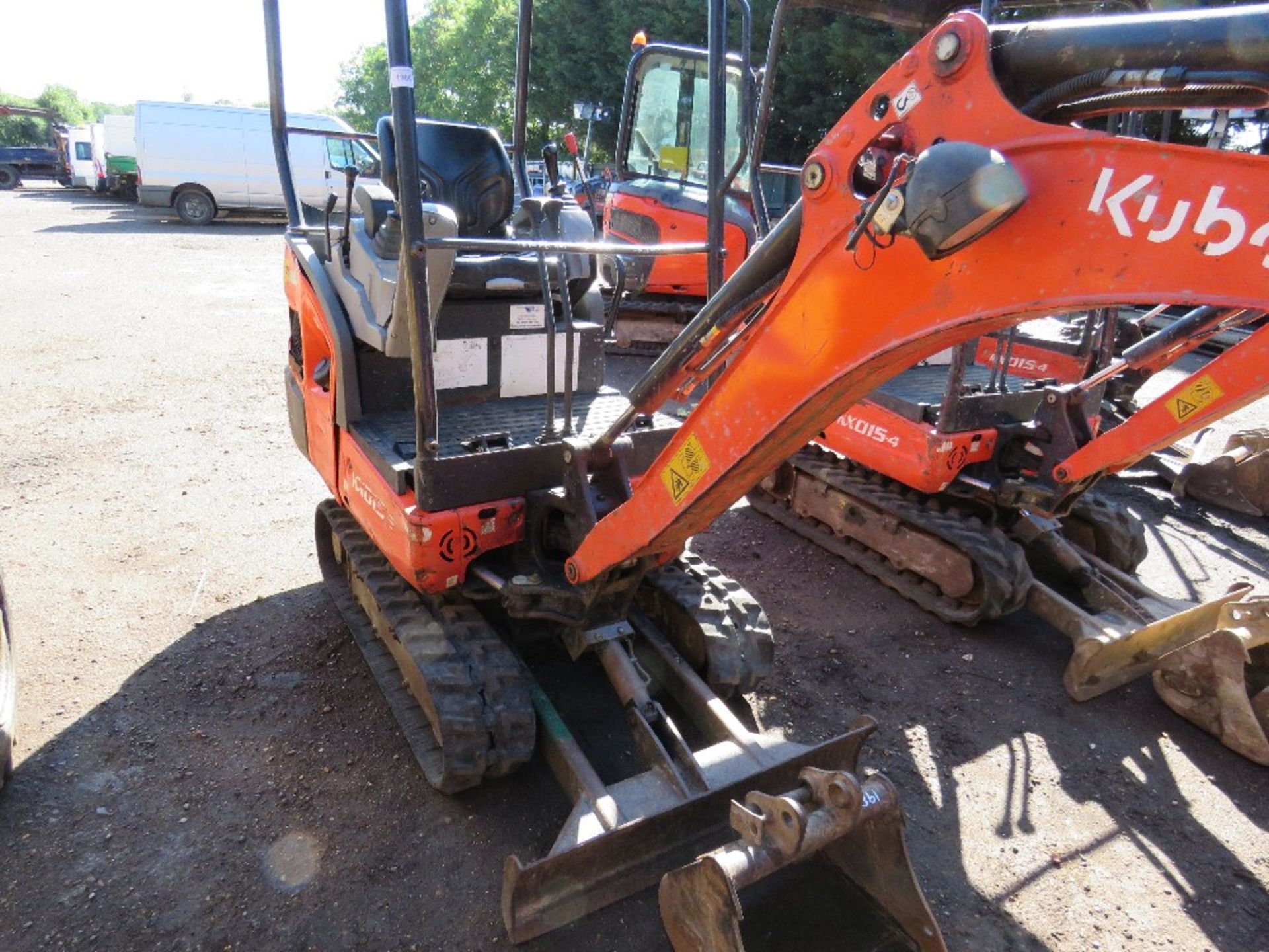 KUBOTA KX015-4 1.5TONNE MINI DIGGER, YEAR 2015 BUILD. SUPPLIED WITH 2 X BUCKETS AS SHOWN, QUICK - Image 5 of 13