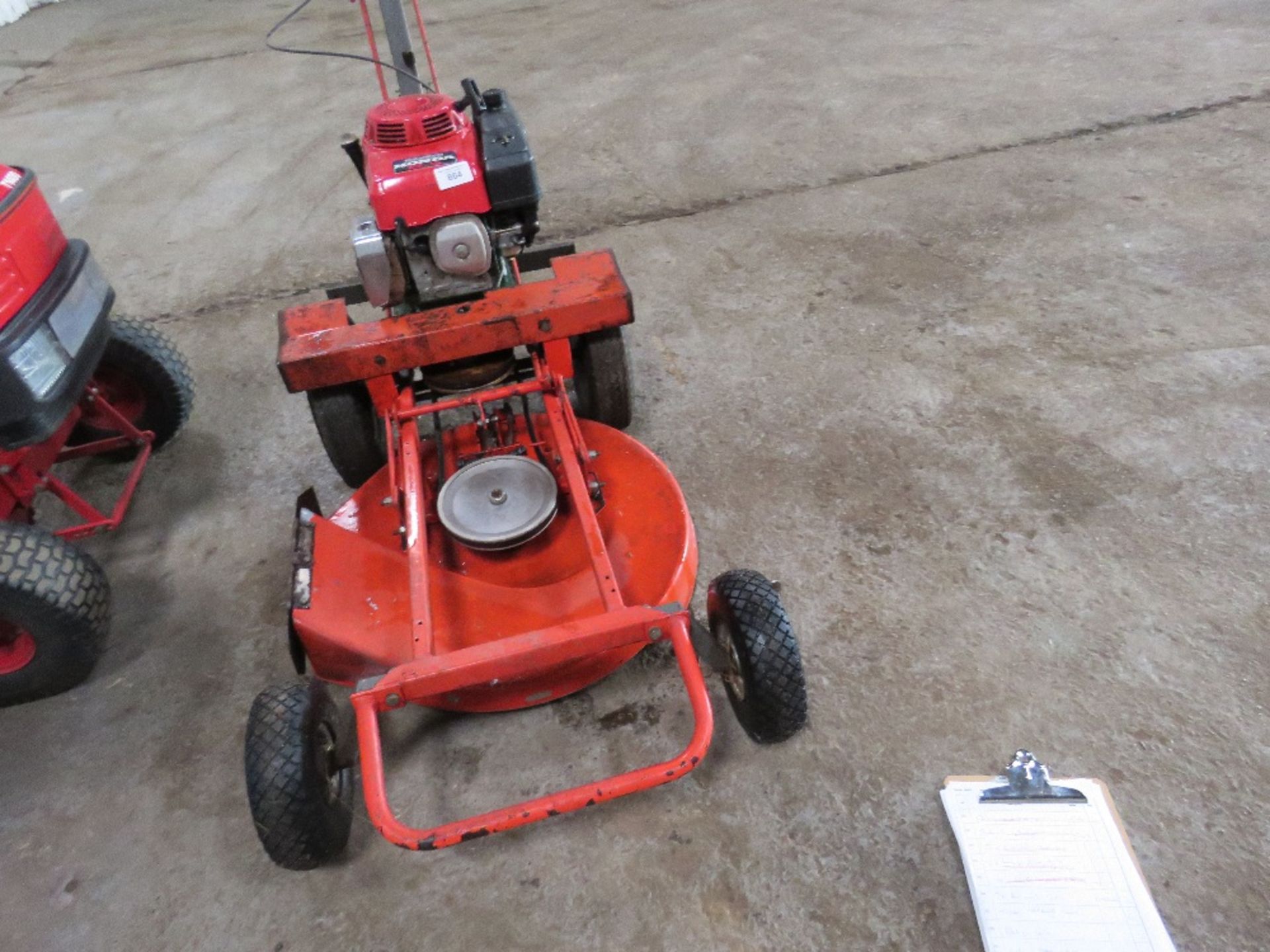 HONDA ENGINED ROUGH CUT MOWER - Image 3 of 5