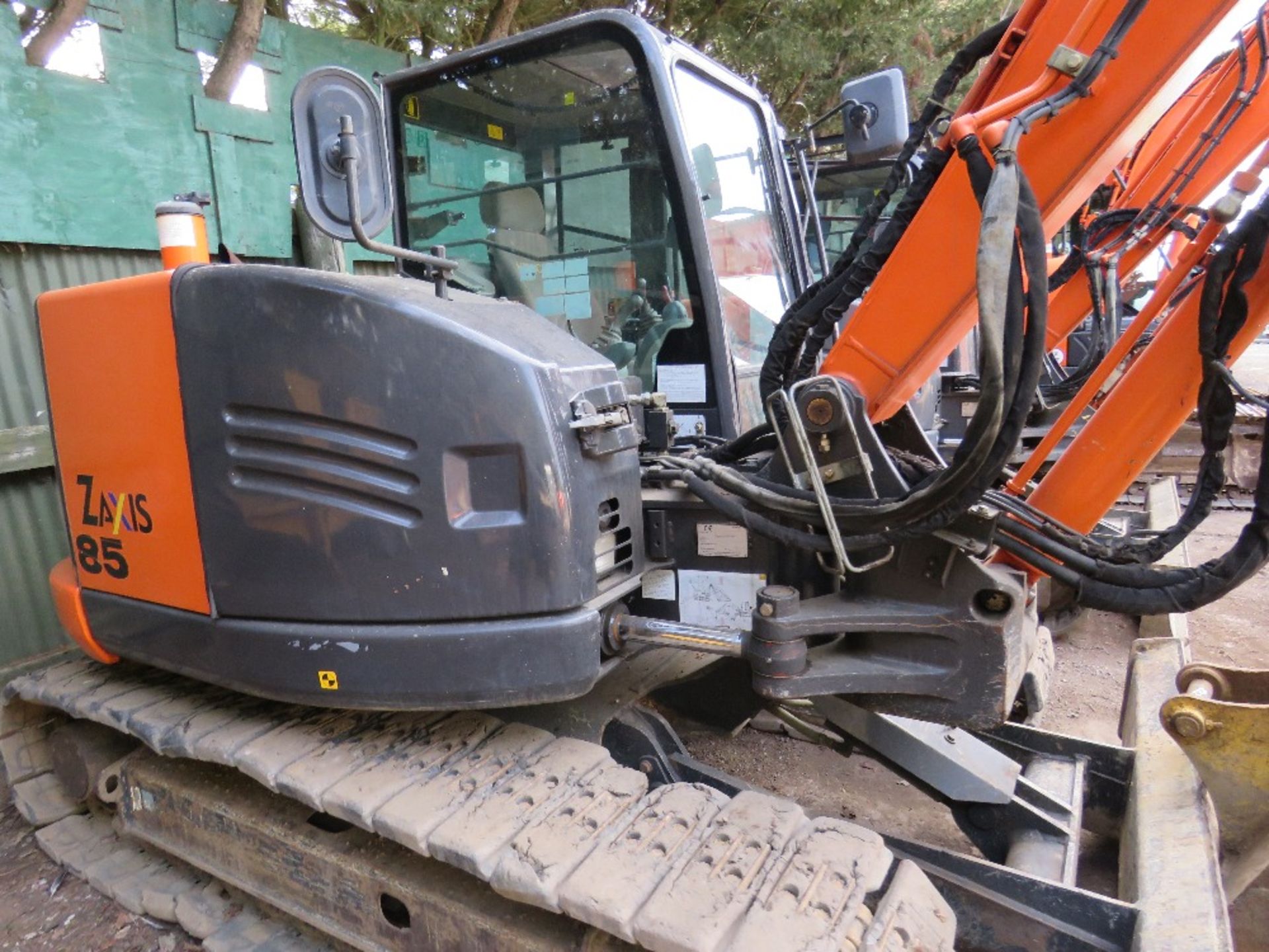 Hitachi ZX85-5 zero tail swing excavator c/w set of 5no. buckets, yr2014 5110 REC HRS SN: - Image 5 of 9