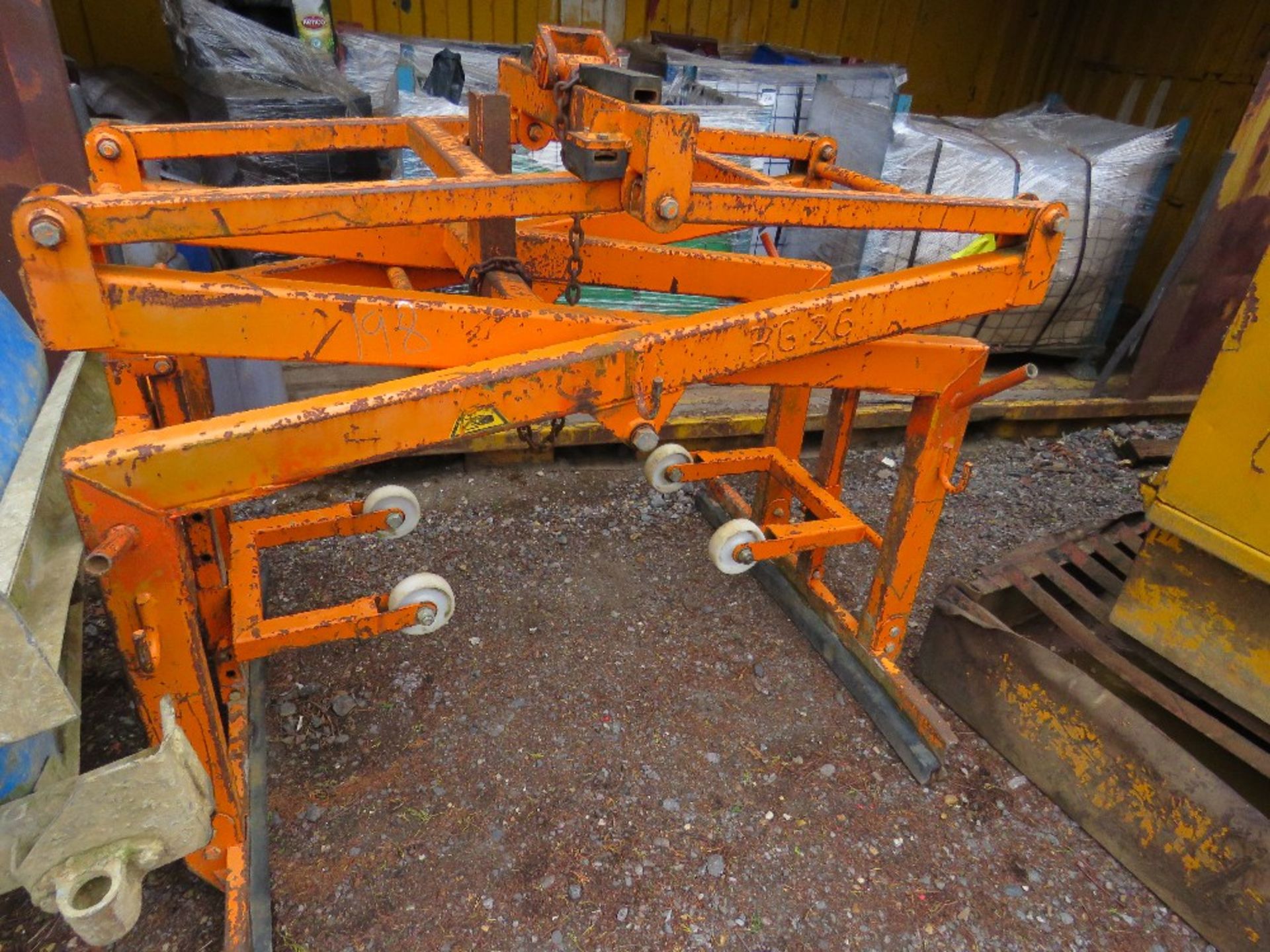 SCISSOR TYPE BLOCK LIFTING CRANE CRAB