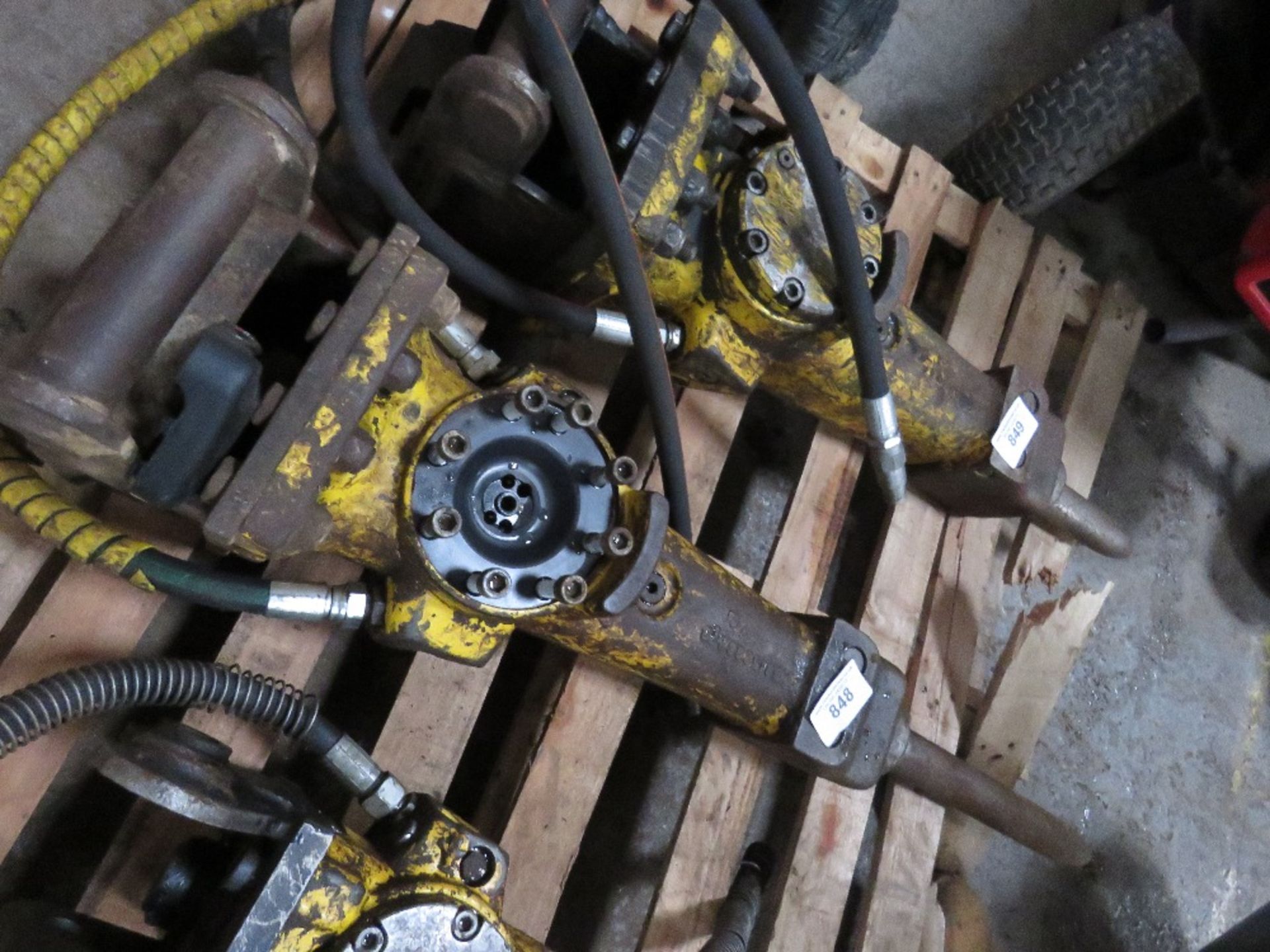 ATLAS COPCO BREAKER FOR 1.5-3 TONNE EXCAVATOR...PARTS MISSING AS SHOWN - Image 2 of 4