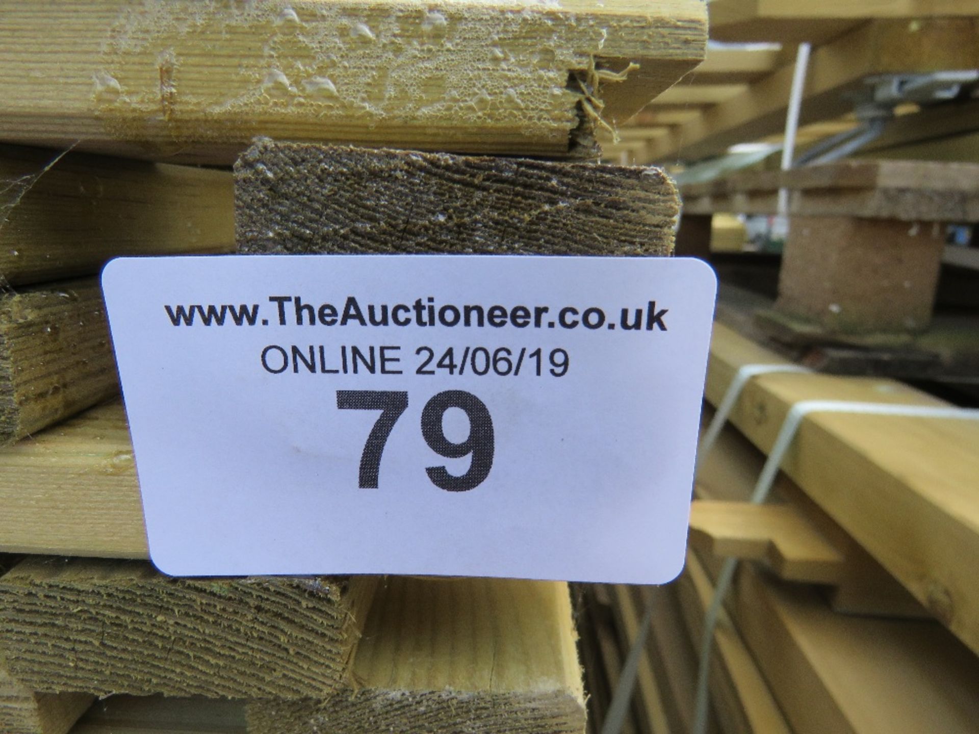 2 X PALLETS OF HIT AND MISS LIGHT WEIGHT FENCE PANLES 6FT HEIGHT, VARIOUS WIDTHS - Image 5 of 5