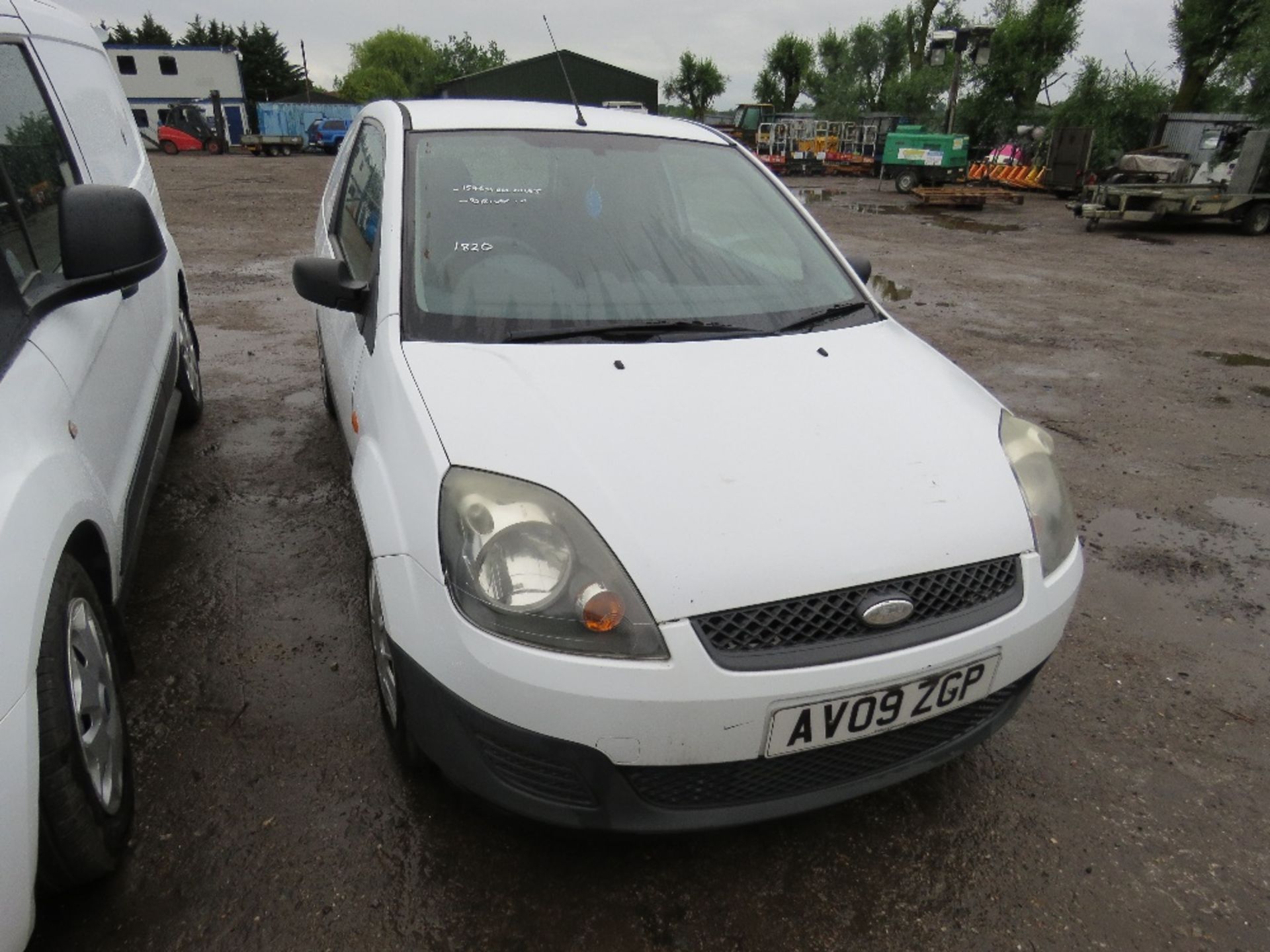 FORD FIESTA PANEL VAN REG: AV09 ZGP TESTED TILL 05/08/19, DIRECT FROM LOCAL COMPANY AS PART OF THEIR - Image 2 of 3