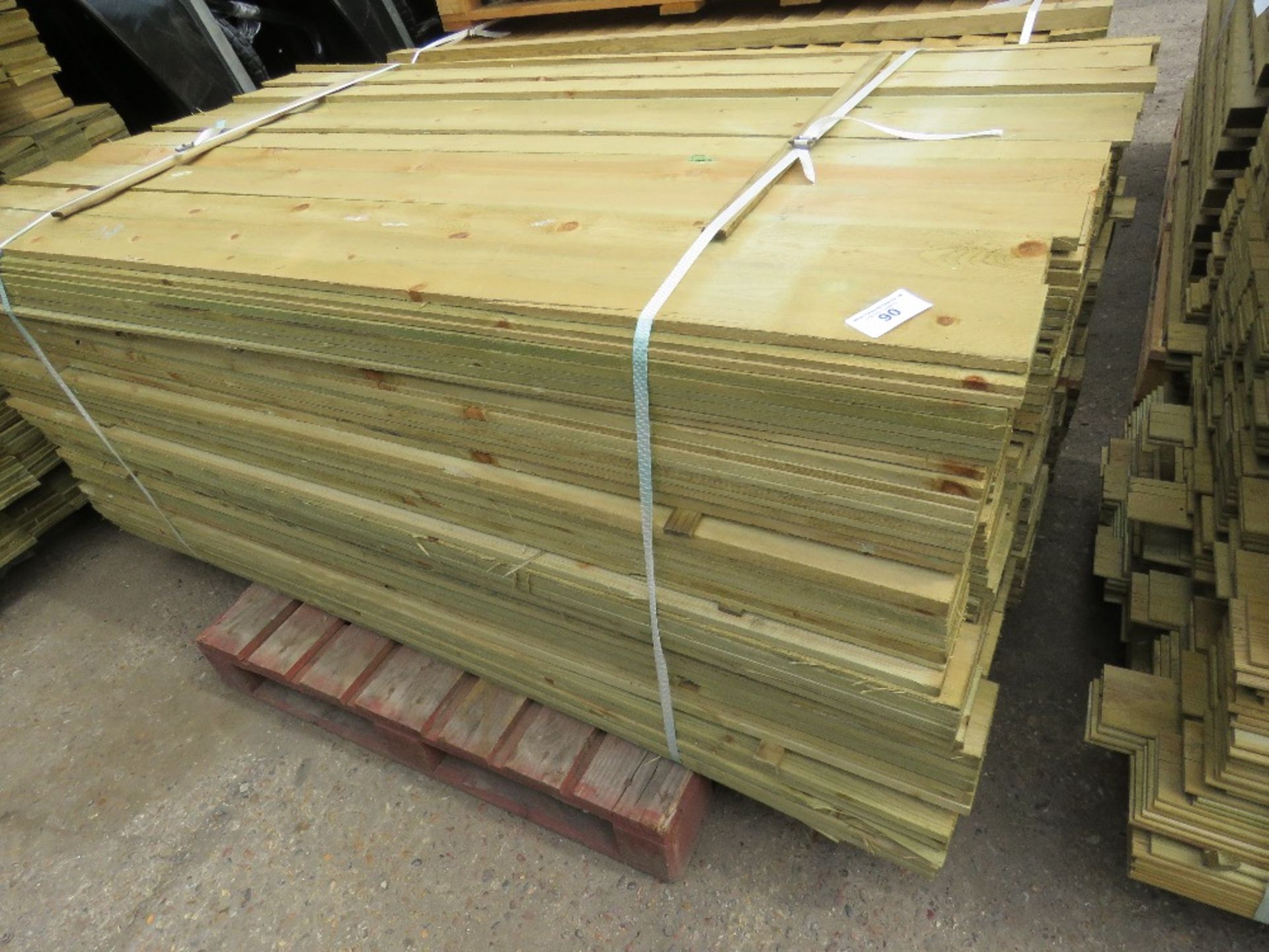 LARGE PACK OF FEATHER EDGE TIMBER CLADDING 1.8METRE LENGTH - Image 2 of 3