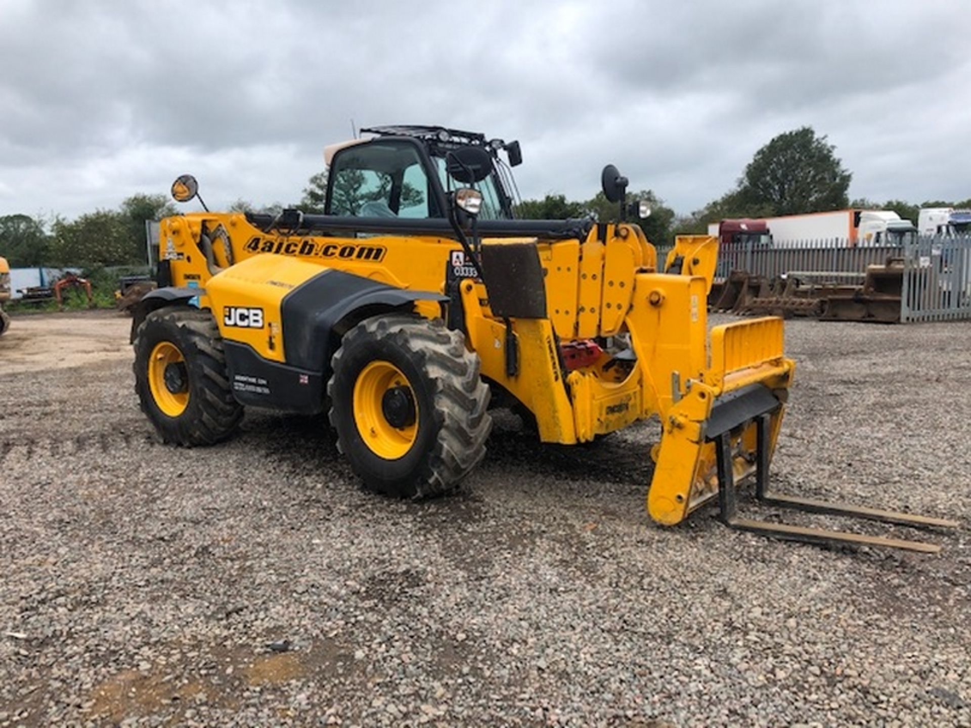 2015 JCB 540 170 TELEHANDLER, SWAY, JOYSTICK CONTROLS, CAMERA, SN: JCB5AFXGK02348030 WHEN TESTED WAS - Image 3 of 8