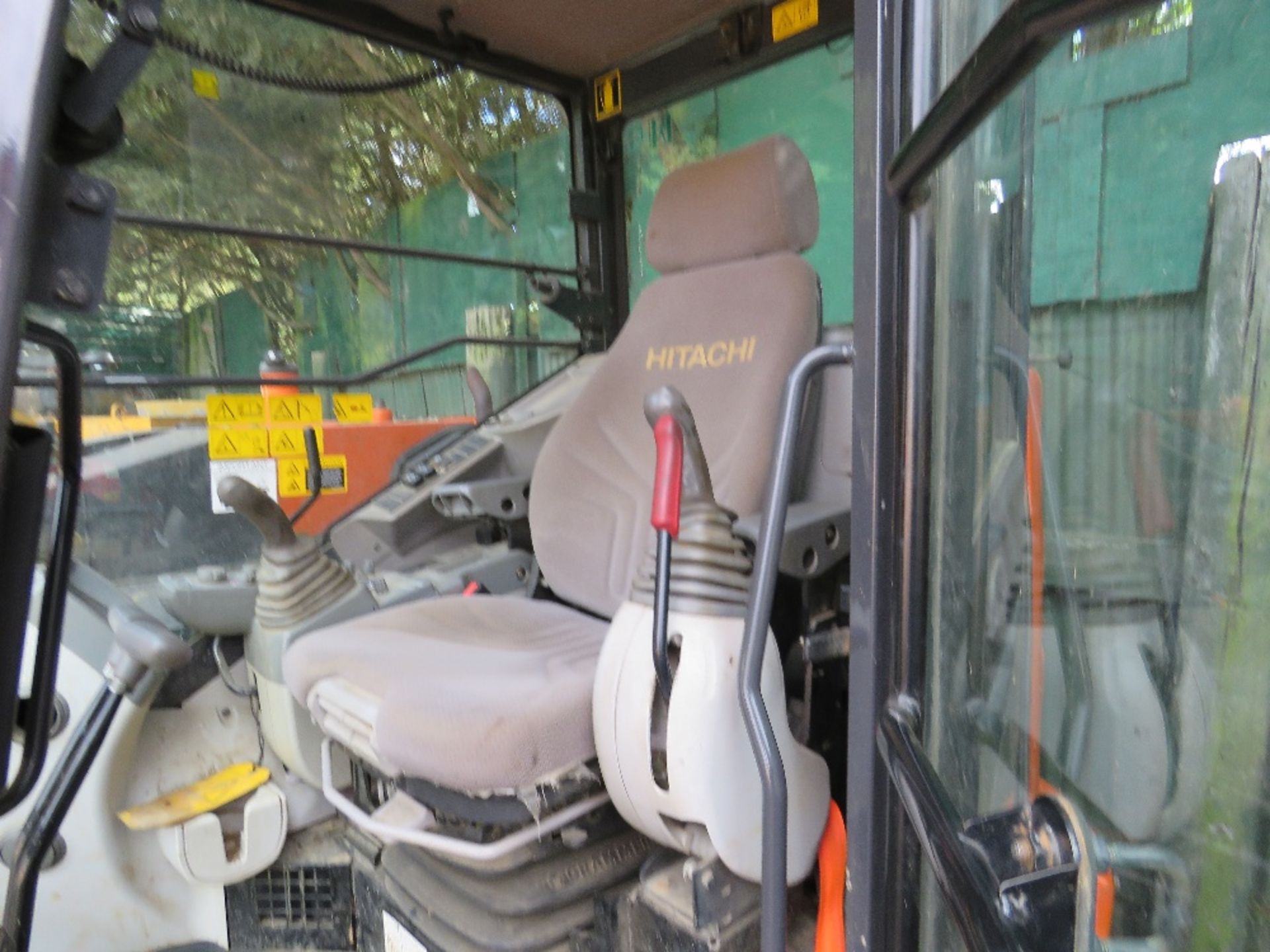 Hitachi ZX85-5 zero tail swing excavator c/w set of 5no. buckets, yr2014 5110 REC HRS SN: - Image 9 of 9