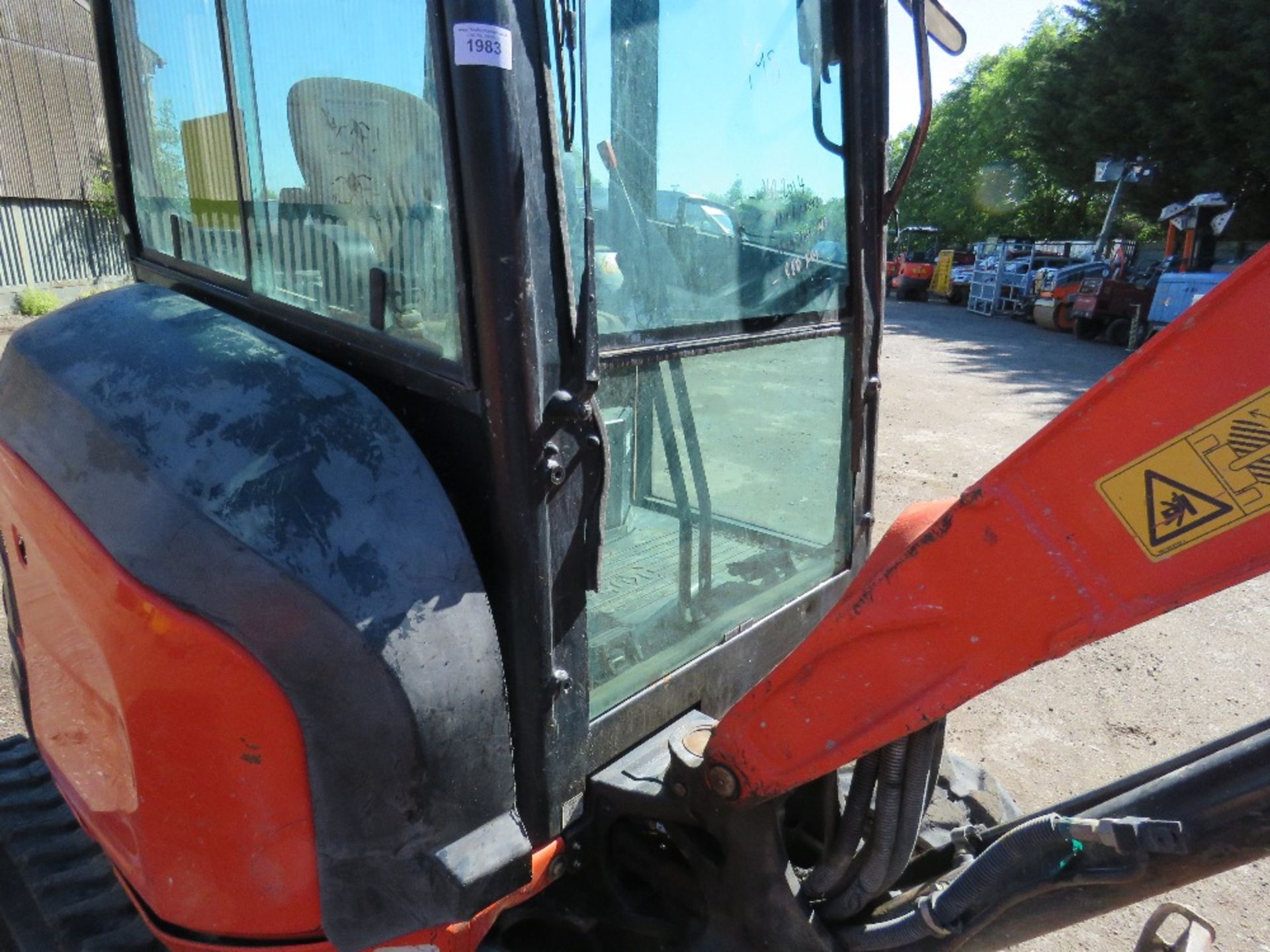 KUBOTA U27 ZERO TAIL SWING 2.7 TONNE TRACKED EXCAVATOR, YEAR 2014 BUILD. SUPPLIED WITH 3 X BUCKETS - Image 18 of 18