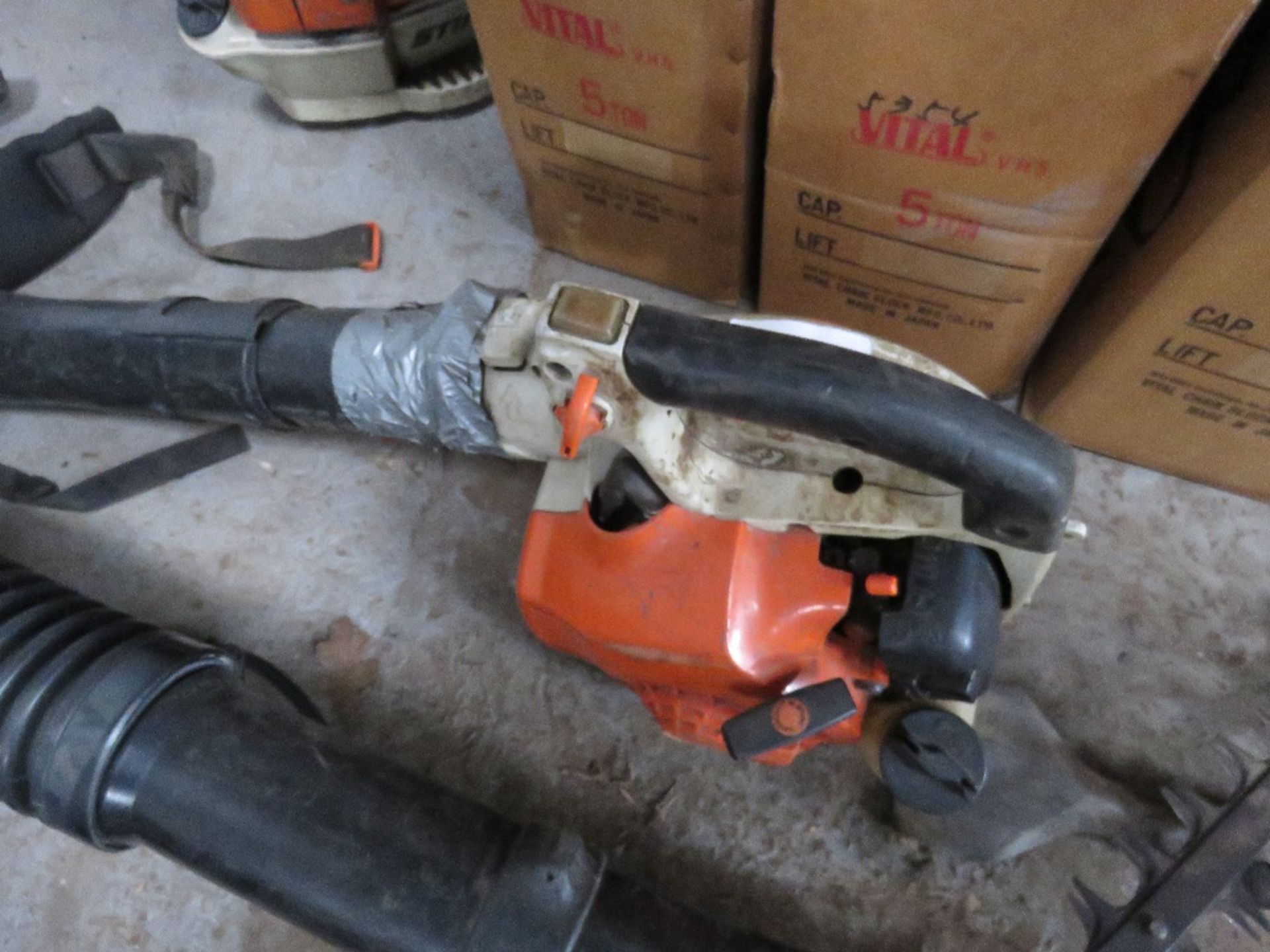 STIHL HANDHELD BLOWER