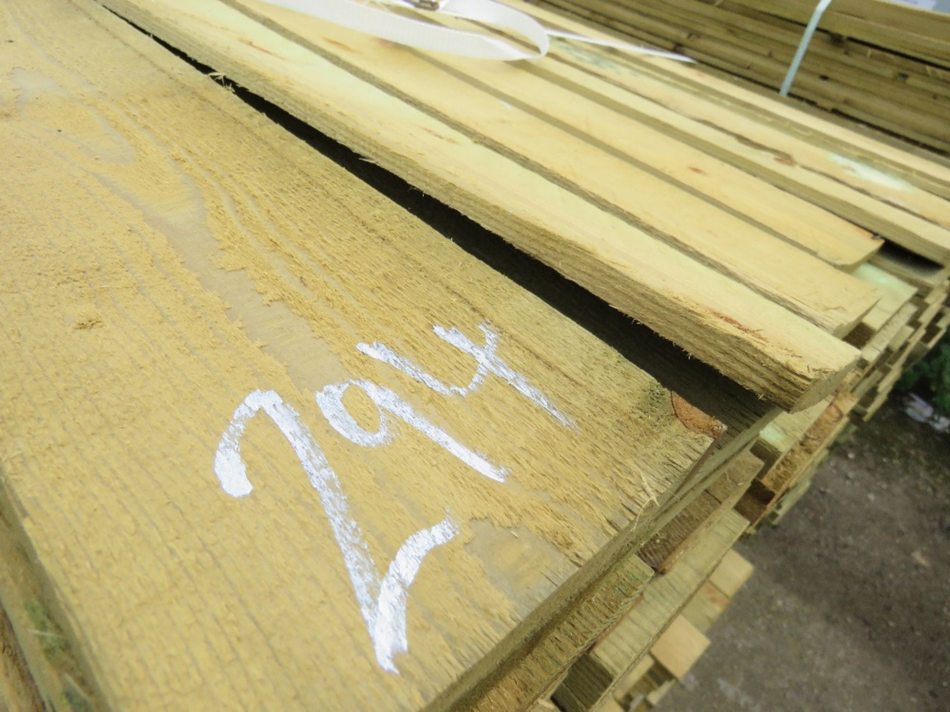 2 LARGE PACKS OF FEATHER EDGE TIMBER CLADDING 1.8Mx10CM - Image 4 of 4