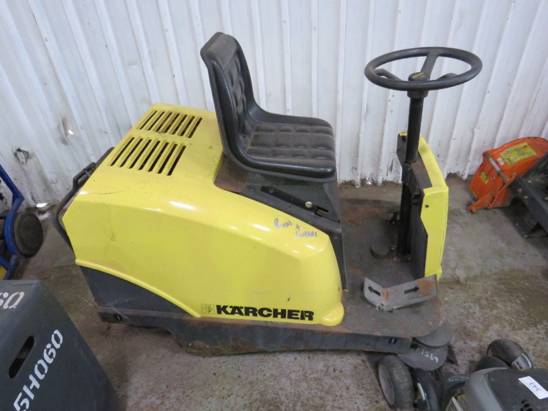 Karcher KMR 1050 petrol ride-on sweeper