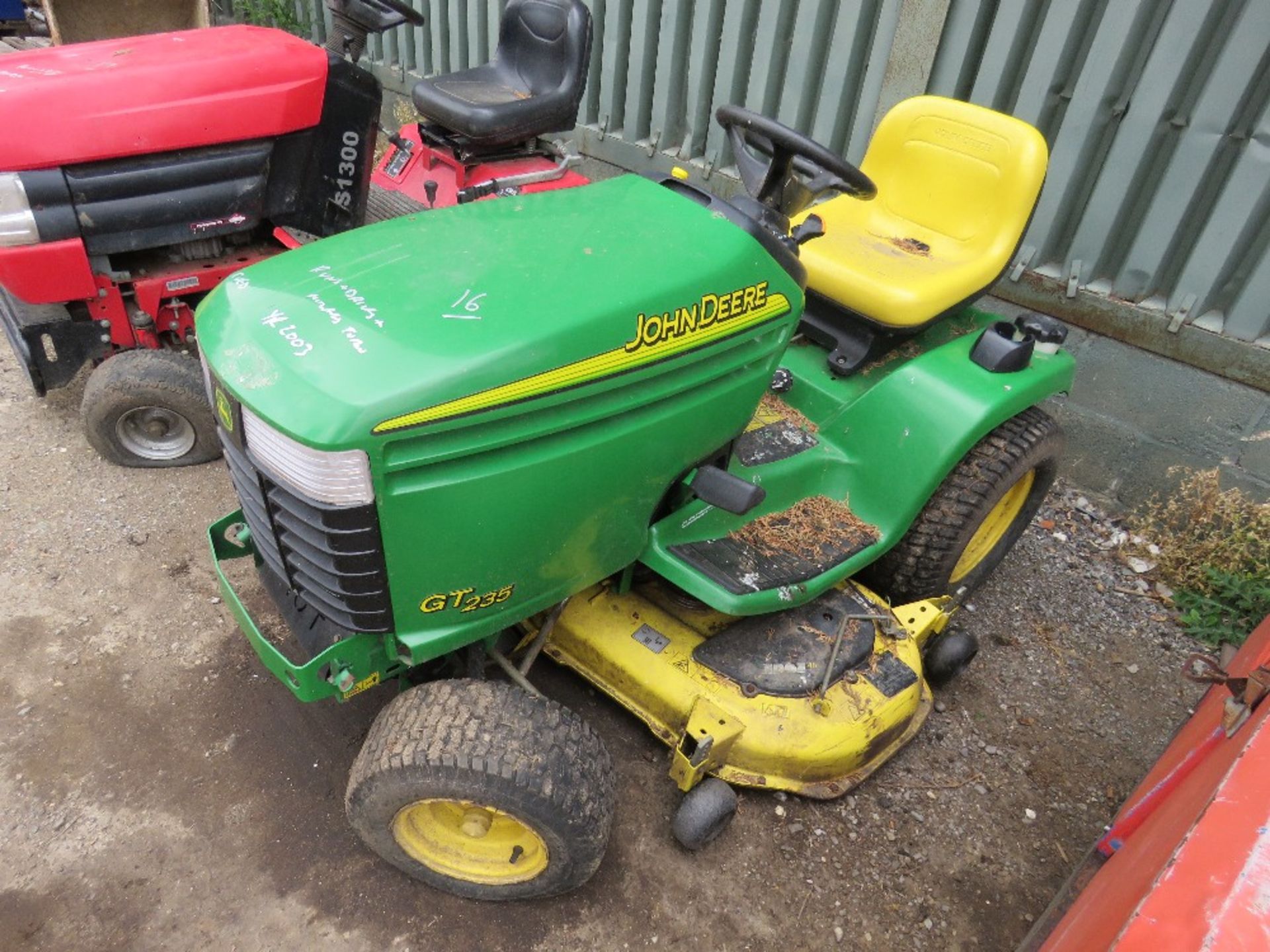 JOHN DEERE GT235 RIDE ON MOWER YR2003 when tested was seen to start, run and drive