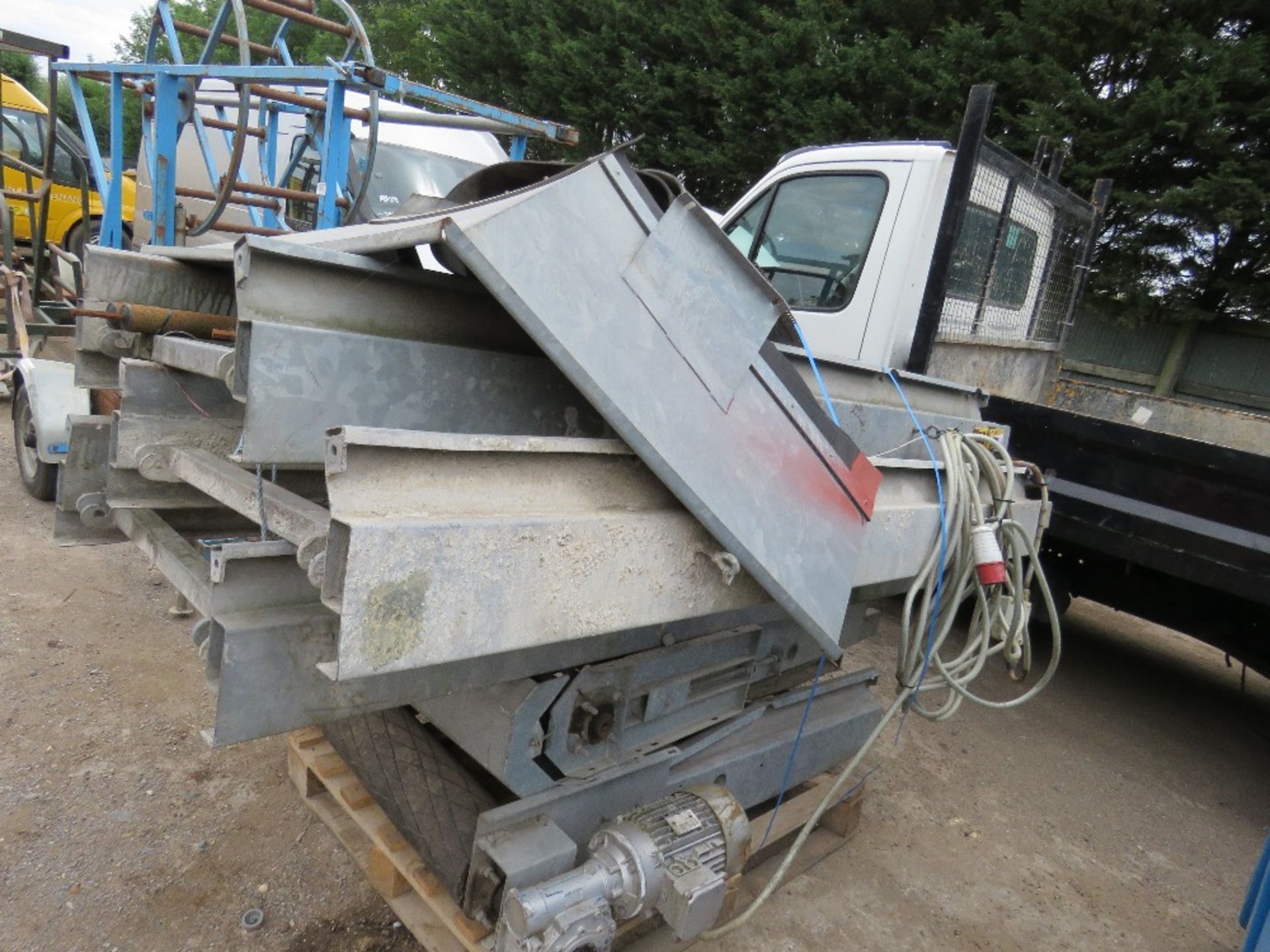 HEAVY DUTY CONVEYOR SYSTEM C/W BELT