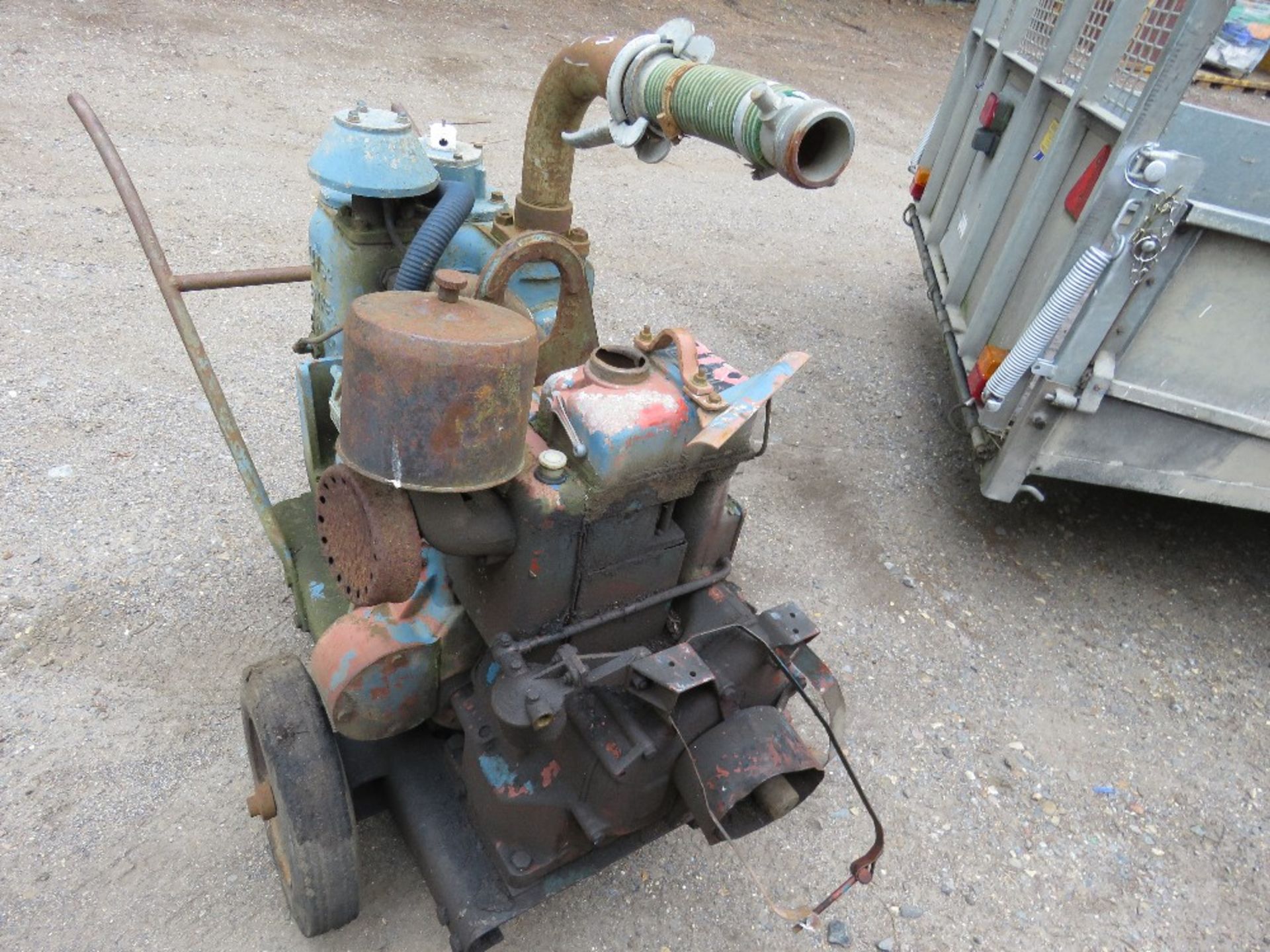 LISTER SYKES DIESEL ENGINED WATER PUMP - Image 3 of 3