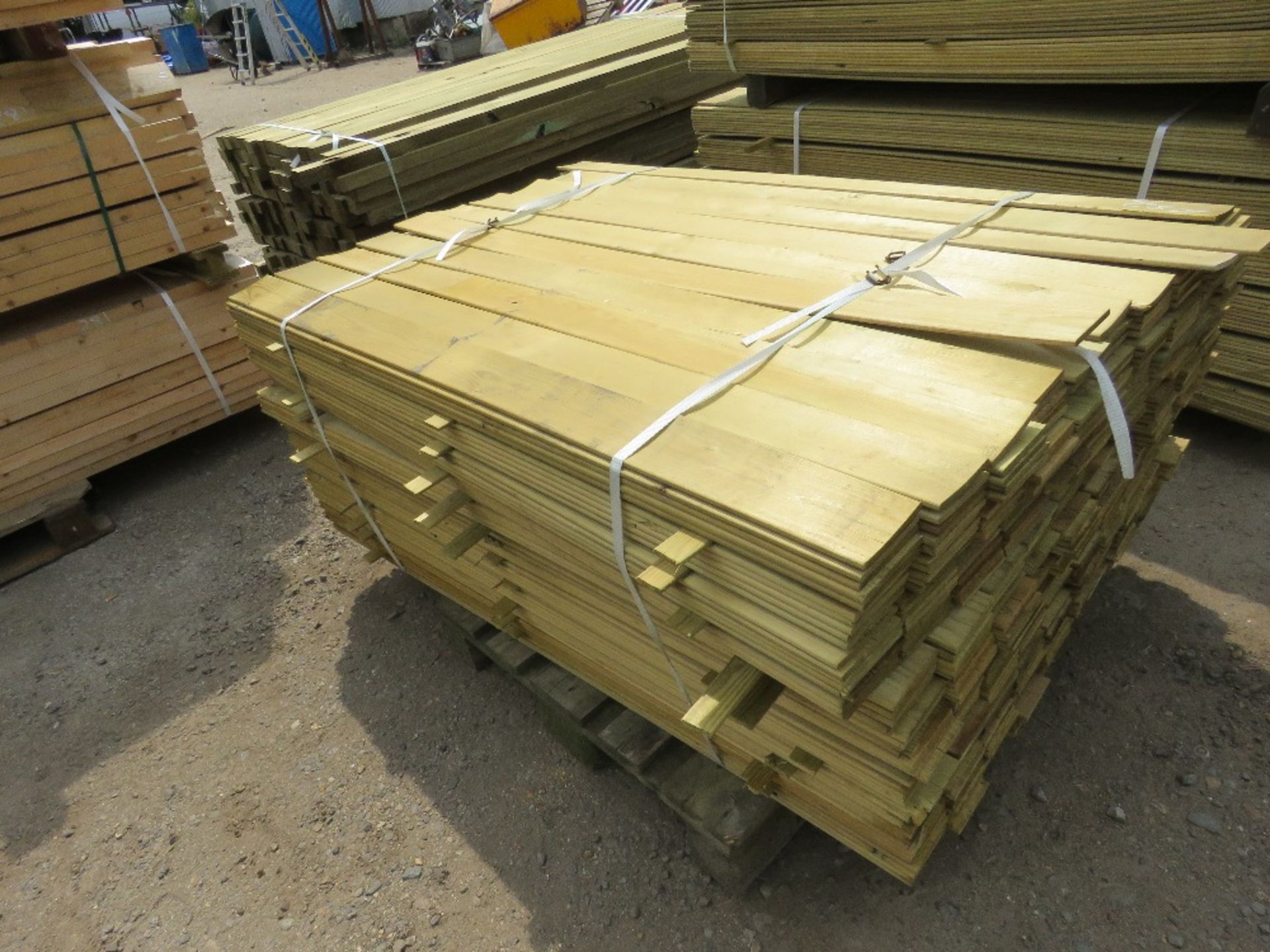 1 PACK OF 1.44Mx 10CM MACHINED CLADDING SLATS - Image 3 of 4