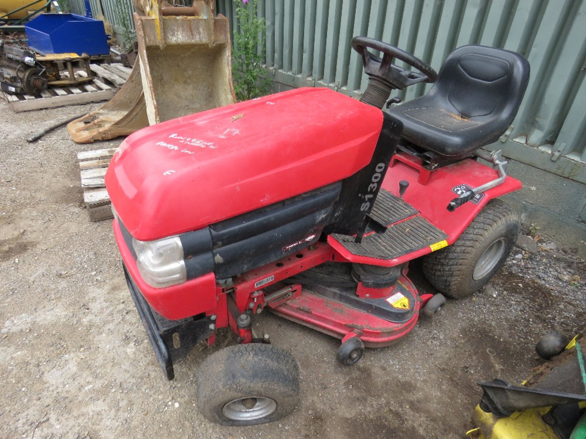 WESTWOOD S1300 RIDE ON MOWER when tested was seen to start, run and drive