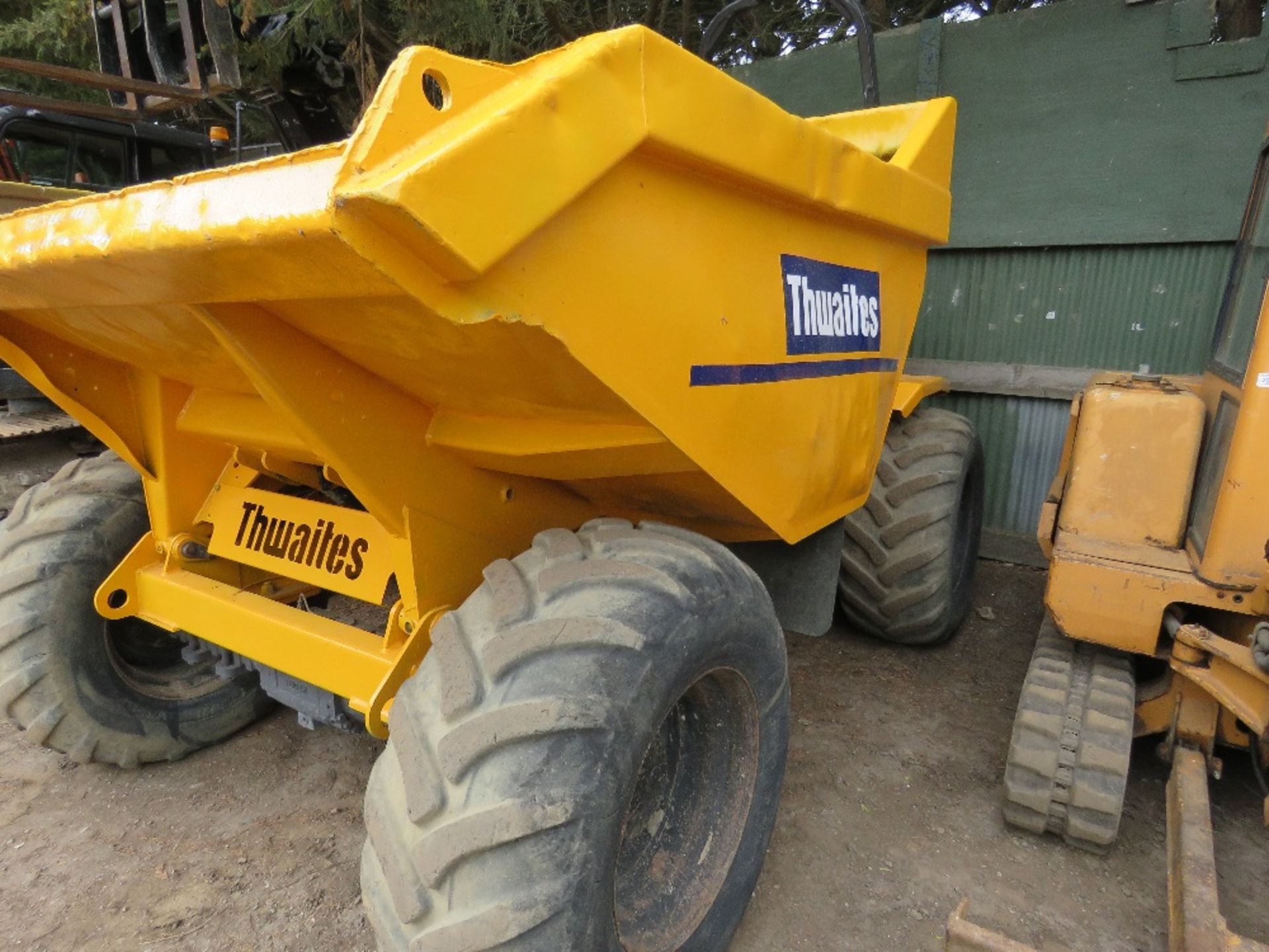 THWAITES 9 TONNE DUMPER, YEAR 2007, 3283 REC HRS, SN:SLCM90ZZ703B2303, REPAINTED AND NEW - Image 6 of 9