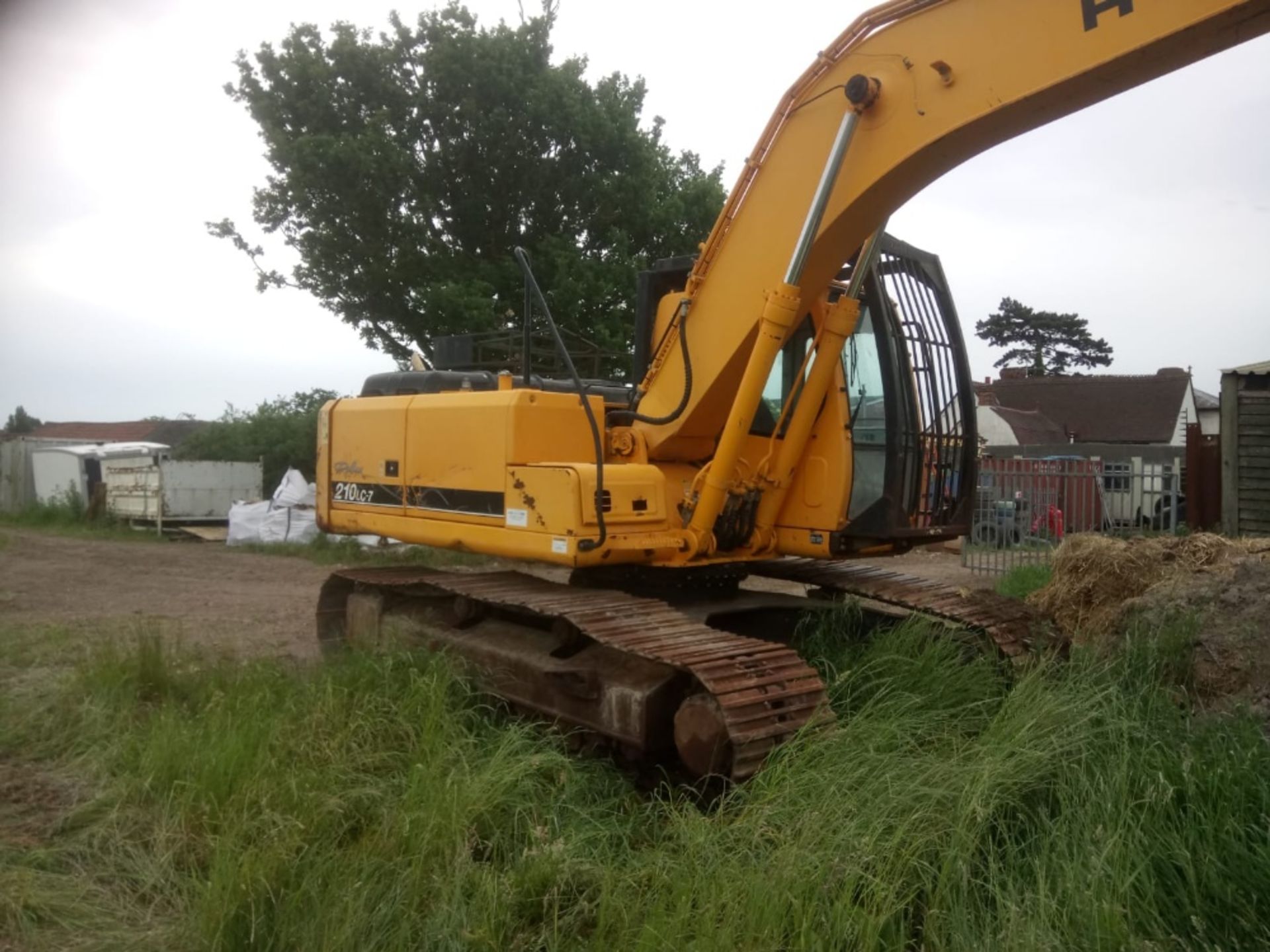 HYUNDAI 210LC-7 21TONNE EXCAVATOR BELIEVED TO BE YEAR 2004 BUILD. WHEN TESTED WAS SEEN TO RUN, - Image 5 of 9