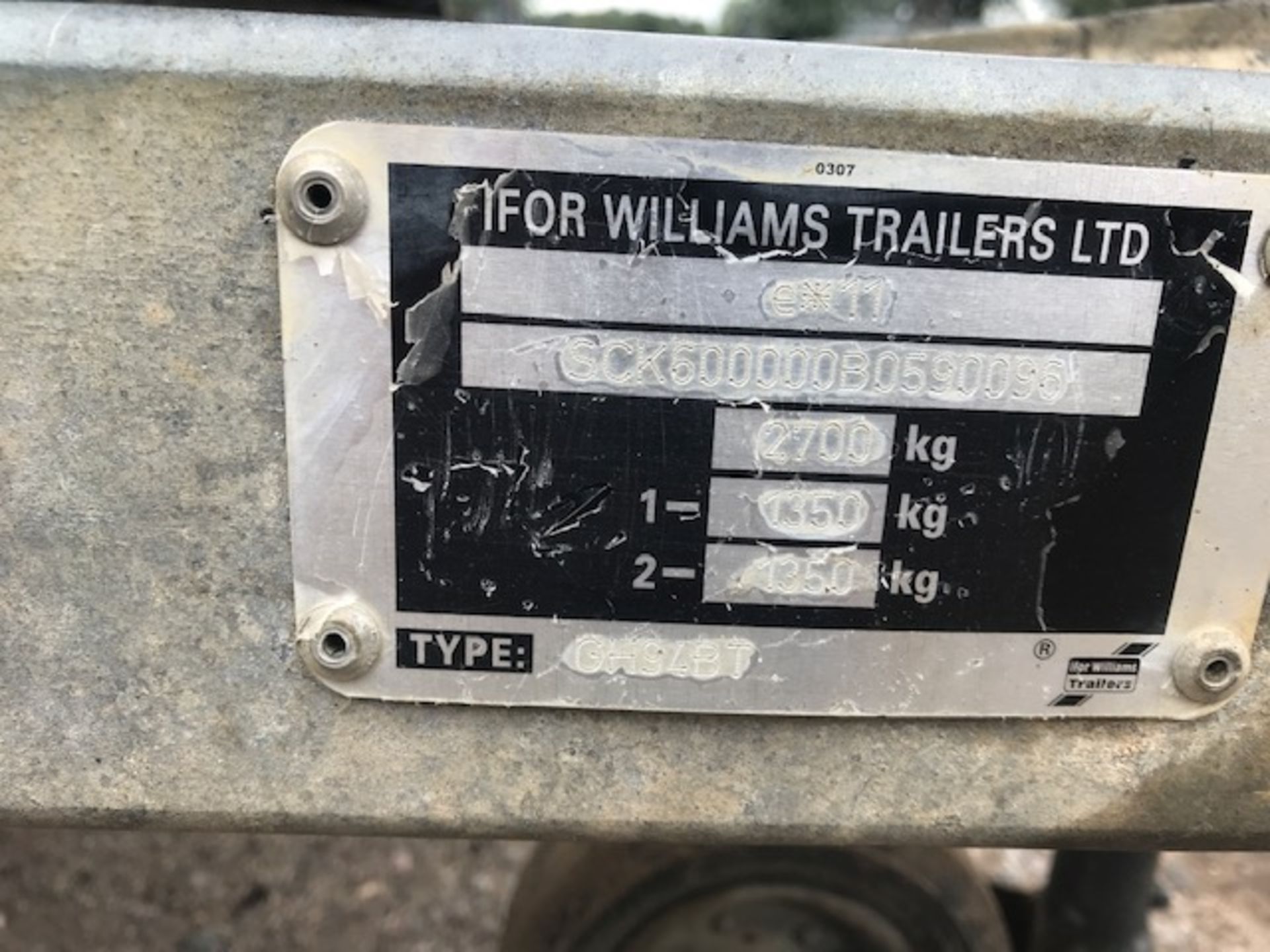 IFOR WILLIAMS 8X4 MINI DIGGER TRAILER, YEAR 2011 (PREVIOUSLY USED WITH LOT 510) USED ON GOLF - Image 4 of 5
