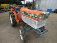 KUBOTA 20HP 2WD COMPACT TRACTOR C/W REAR LINKAGE. WHEN TESTED WAS SEEN TO DRIVE, STEER AND BRAKE