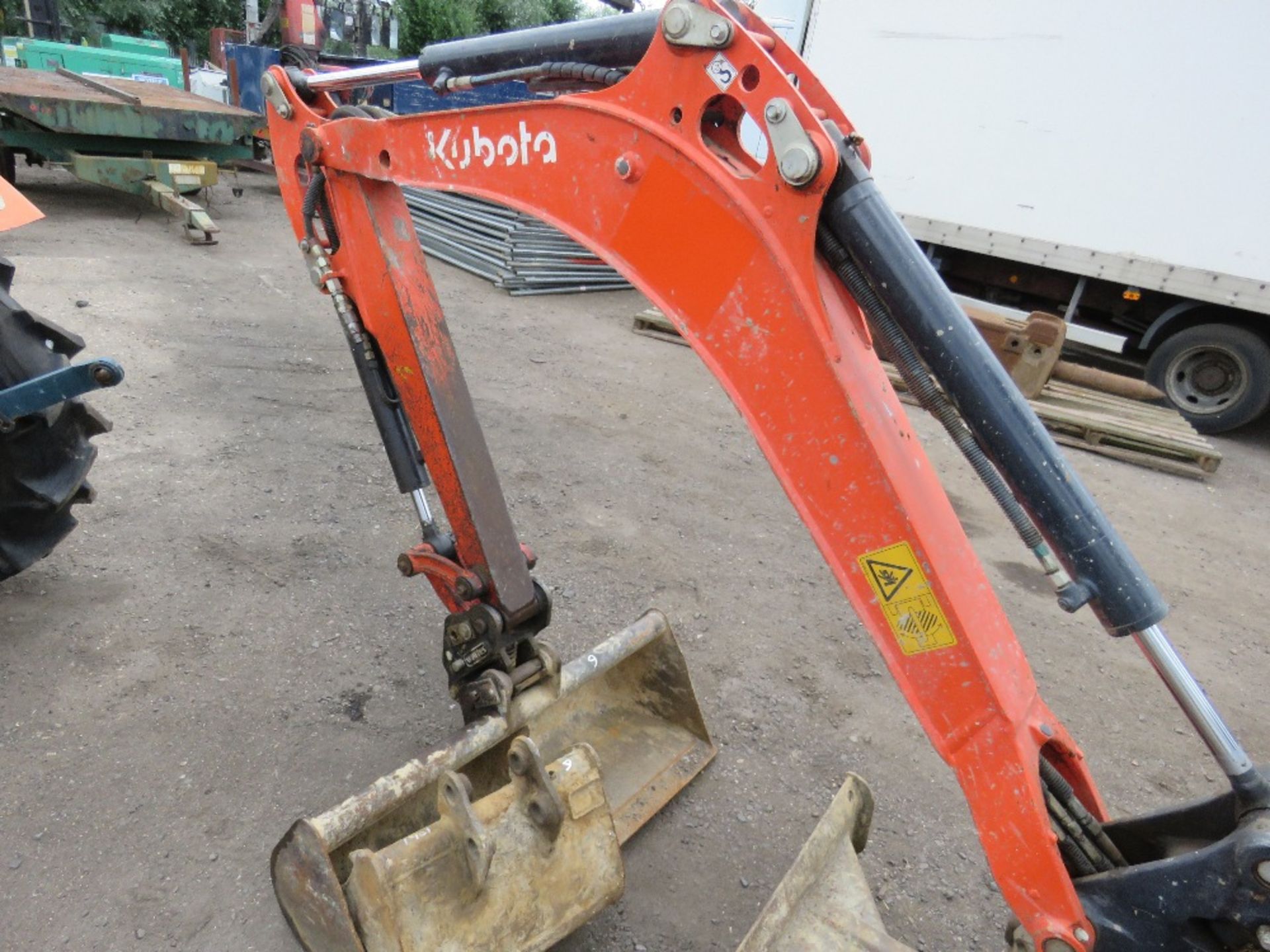 KUBOTA 1.5TONNE DIGGER KUBOTA KX015-4 1.5TONNE MINI DIGGER, YEAR 2015 BUILD. SUPPLIED WITH 2 X - Image 10 of 10