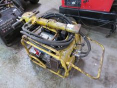 HYDRAULIC BREAKER PACK C/W HOSE AND GUN