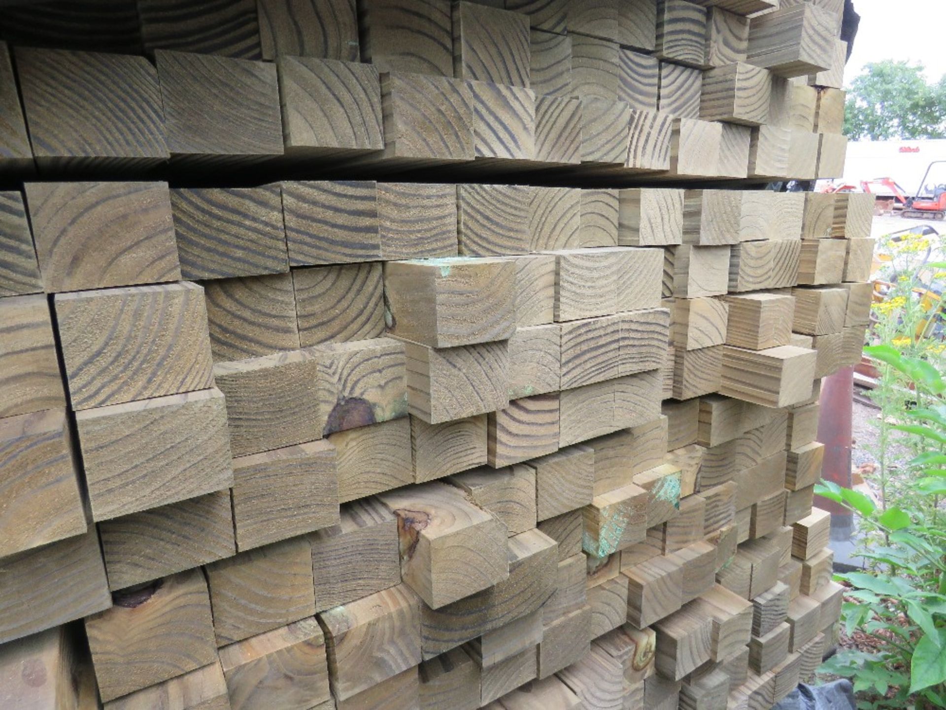 1 LARGE PACK OF TREATED TIMBER, 5.5CMx4.5CM, 2.7M LENGTH, APPROX 256 PIECES IN TOTAL - Image 2 of 2