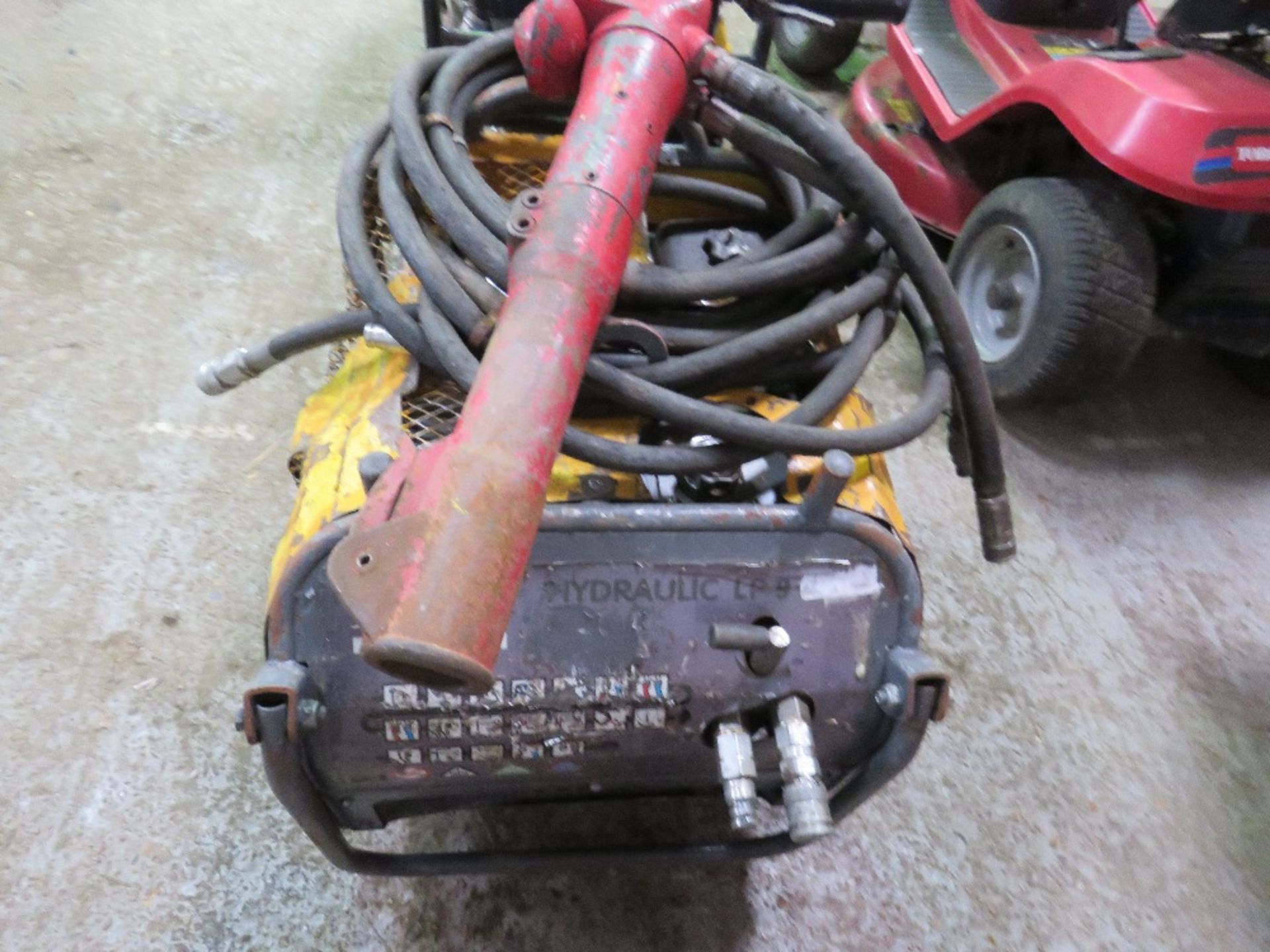 ATLAS COPCO BREAKER PACK C/W HOSES AND GUN - Image 2 of 3