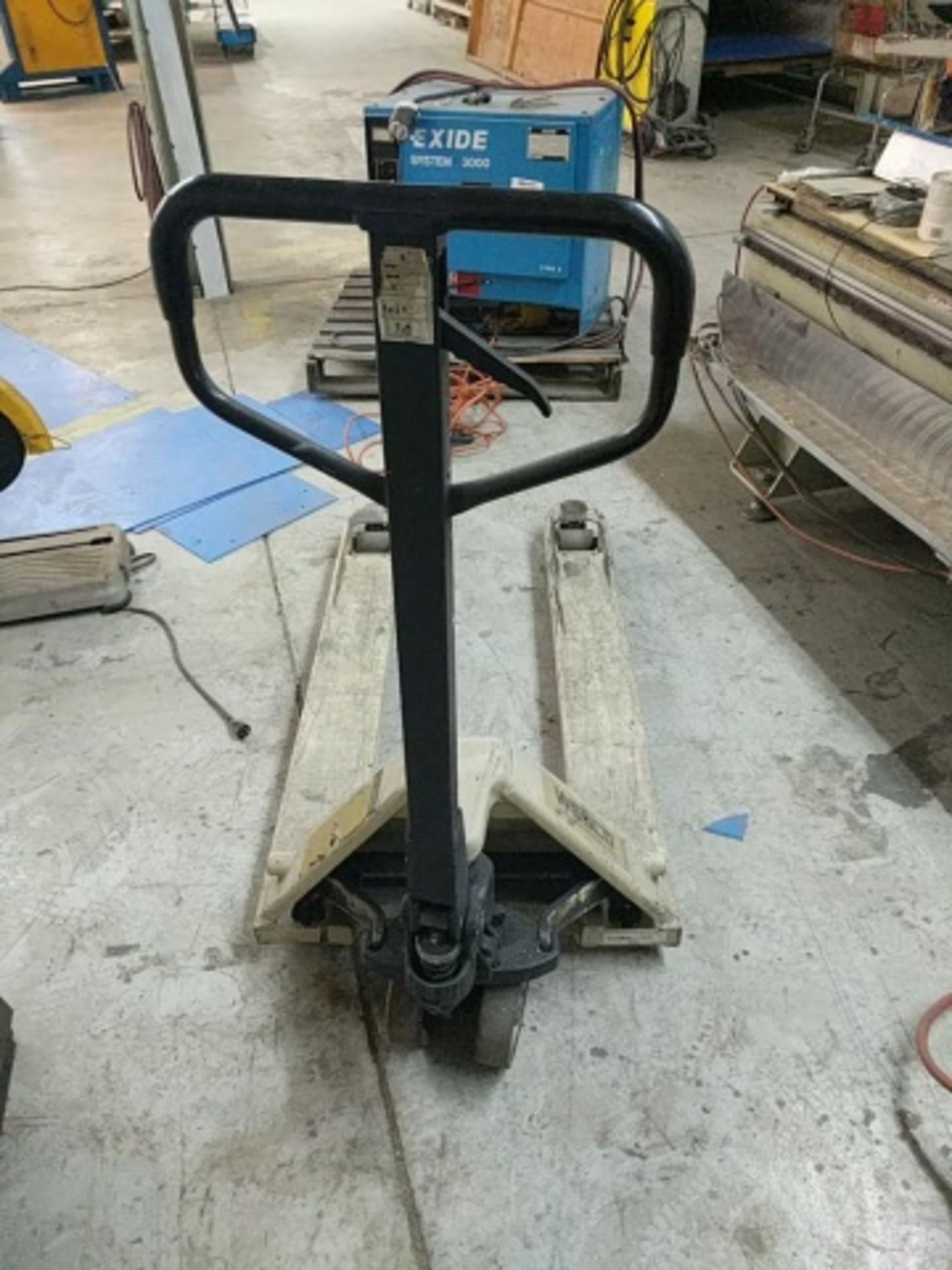 Wesco Pallet Jack - Image 2 of 3