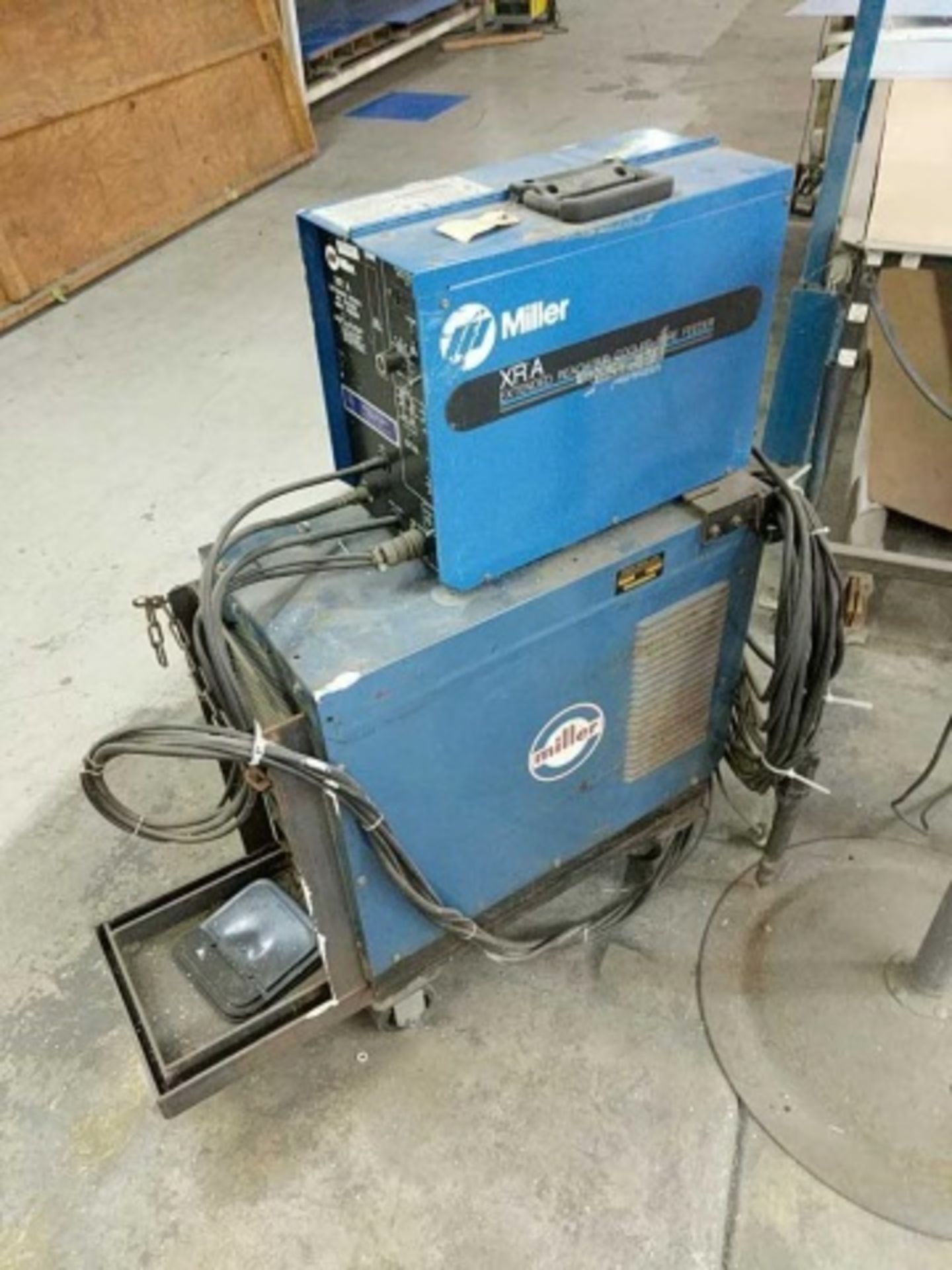 Miller CP-200 Dc Arc Welder - Image 6 of 7