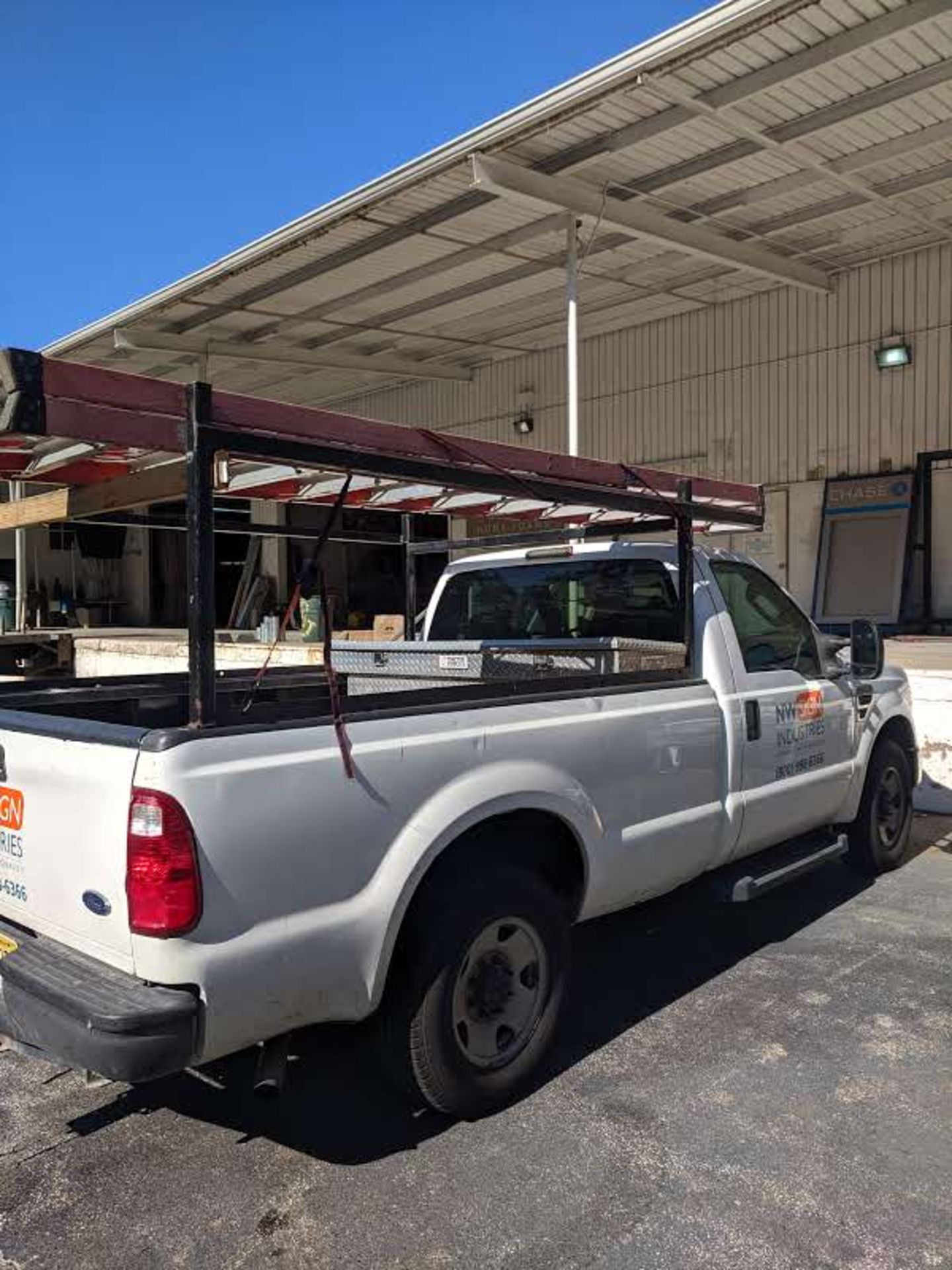 2009 Ford F-250 XL Super Duty Pick Up Truck - Image 5 of 7