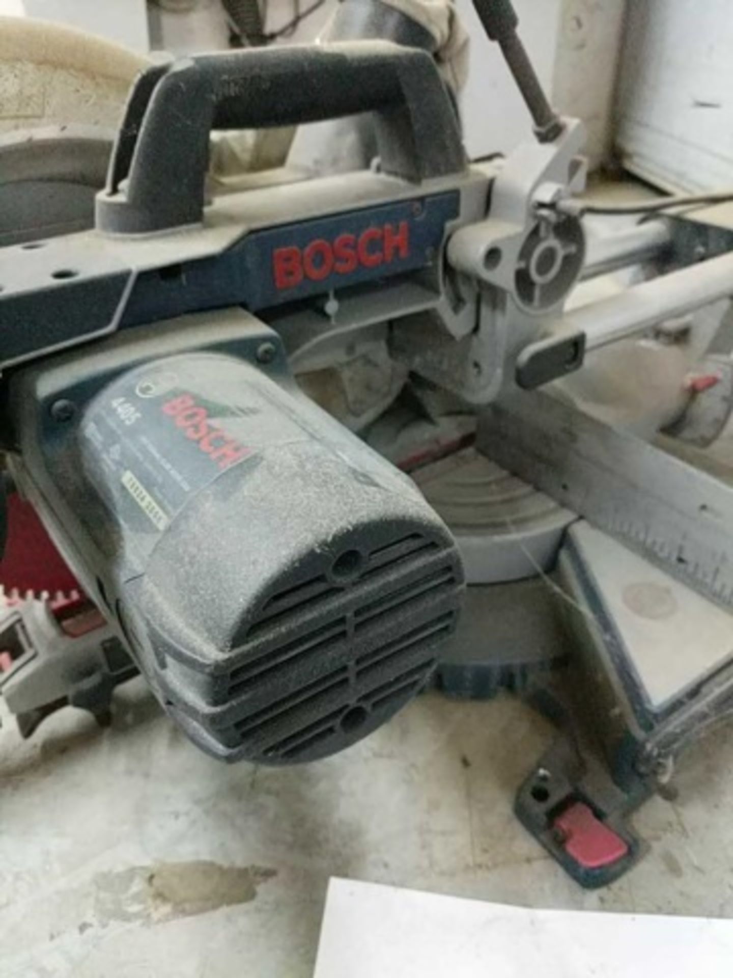 Bosch 4405, 10" Sliding Miter Saw - Image 3 of 4