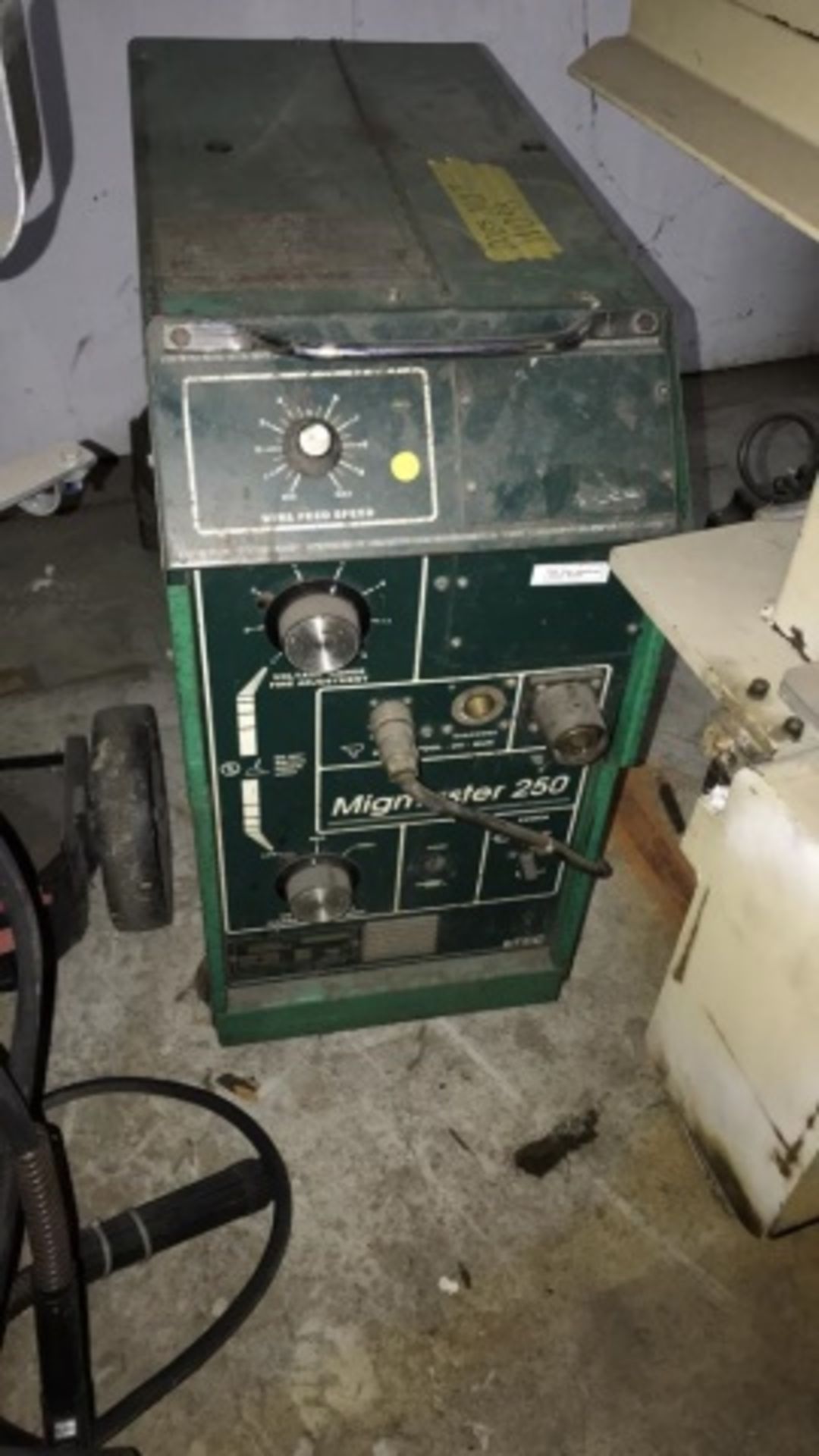 L-Tec Mig Master 250 mig welder