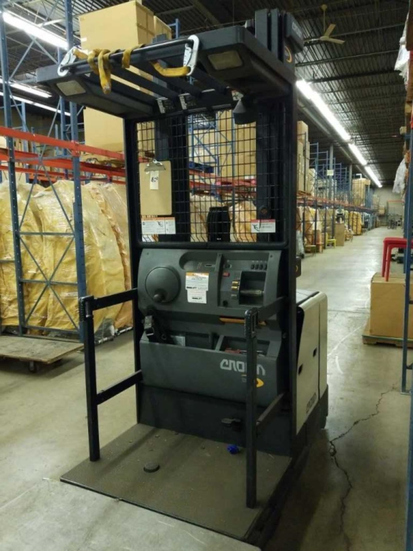 Crown SP-3400Series Order Picker Forklift w/Aluminum Load Deck Attachment. 5042 hours. Sold with - Image 7 of 8