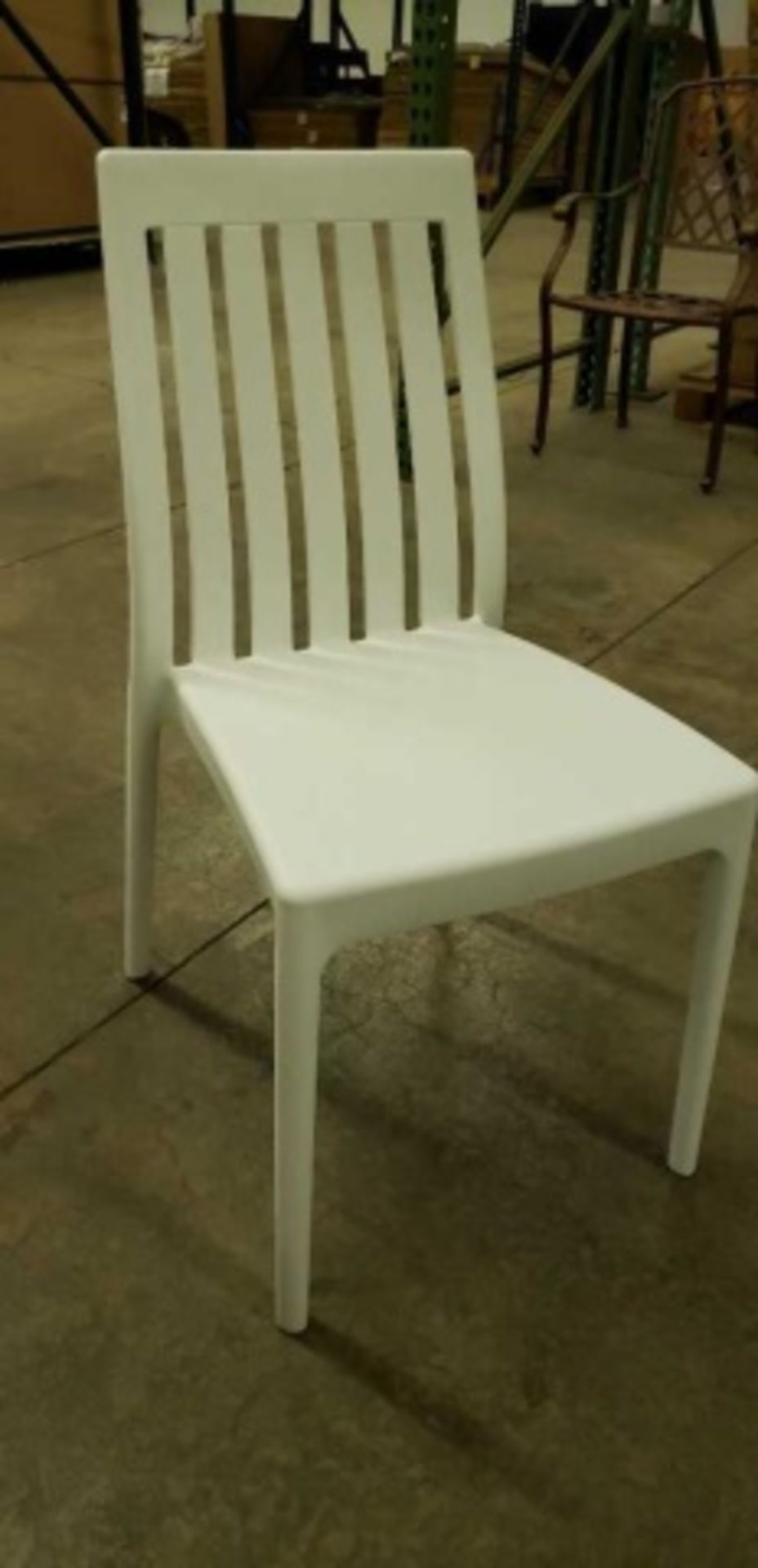 Soho side chair. One piece fiberglass reinforced polypropylene. 22 boxes of 4 each, 88 total. - Image 4 of 6