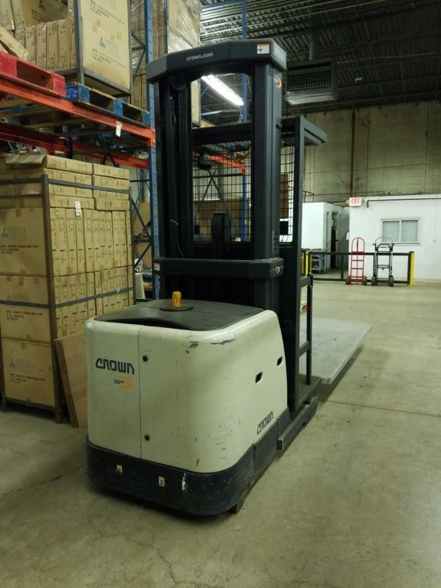 Crown SP-3400Series Order Picker Forklift w/Aluminum Load Deck Attachment. 5042 hours. Sold with - Image 6 of 8