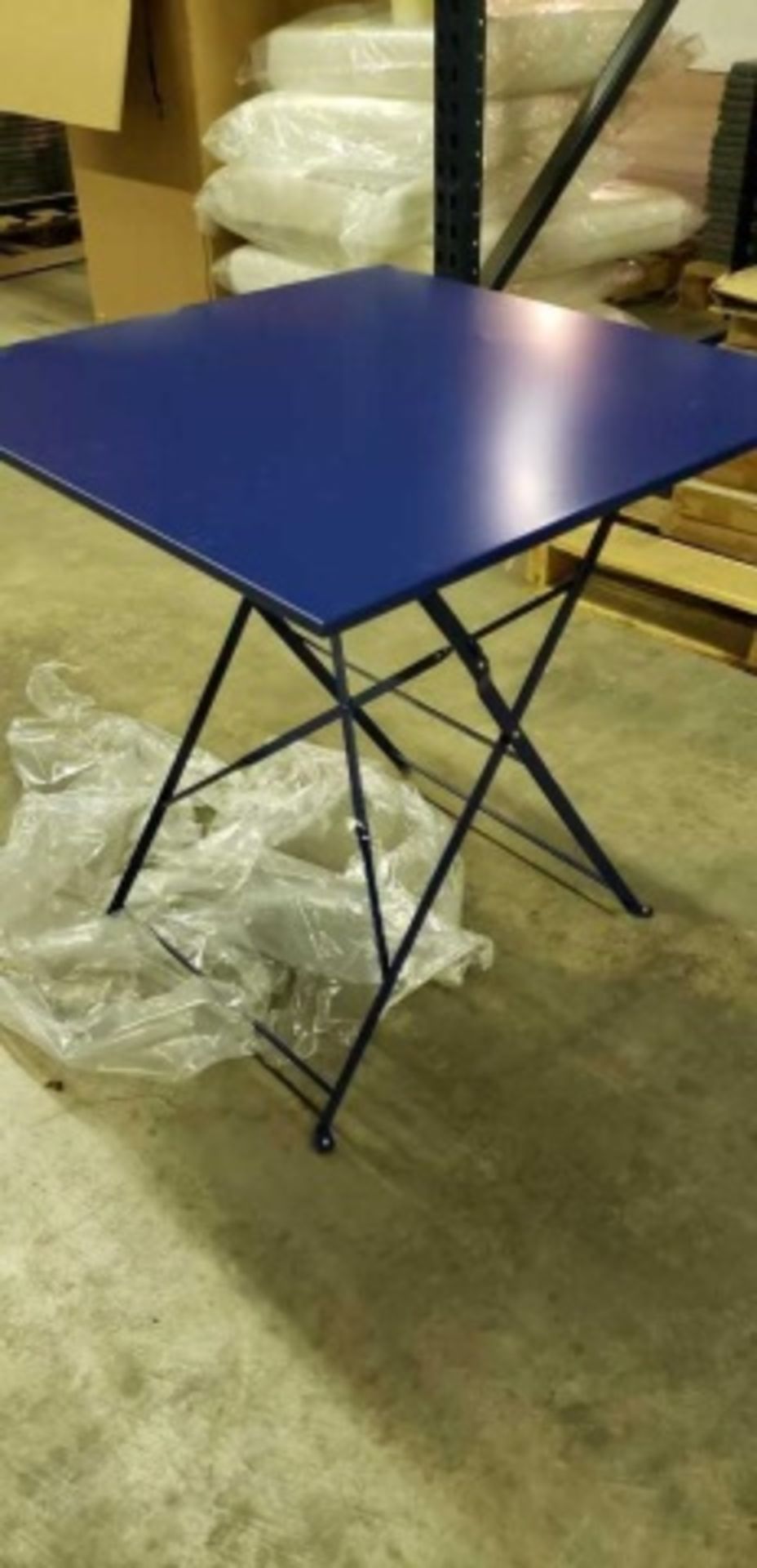 Jardin 28" Square Folding Table - Blue. ElectroZinc treated steel, powder coated. Dimensions: 28" - Image 3 of 6