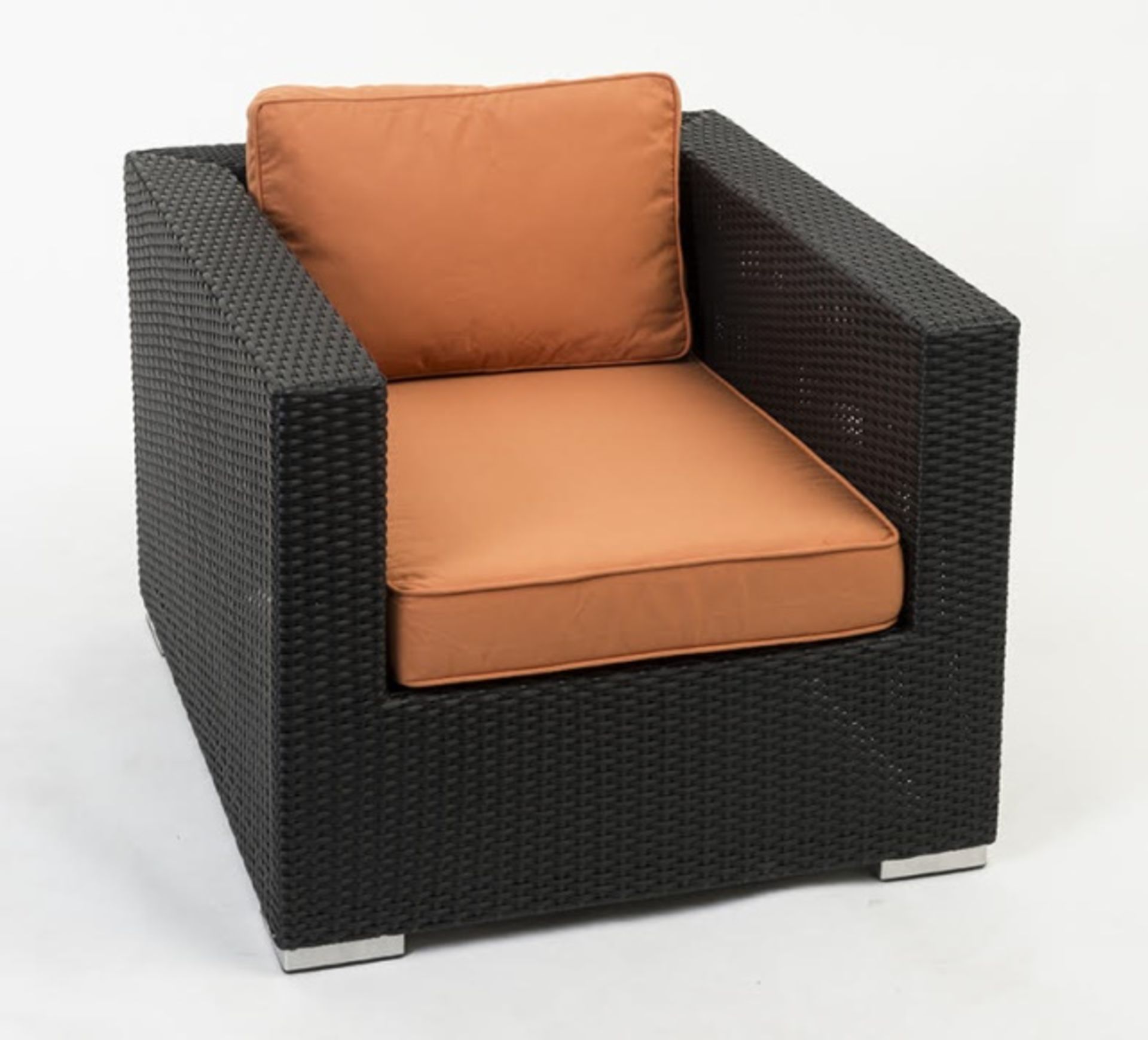 Tatta One-Person Woven Sofa, Durable and  fade-resistant high-density  polyethylene weaving  over