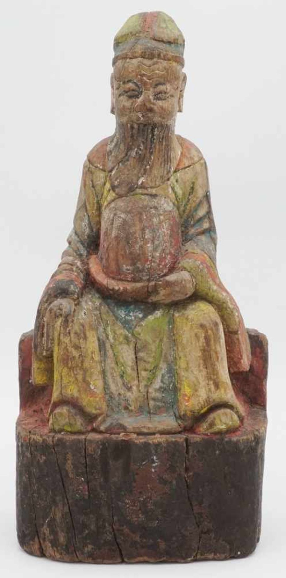 Konfuzius auf Stuhl sitzend, China, 18./19. Jh.Holz, polychrom gefasst, rückseitige Kammer,