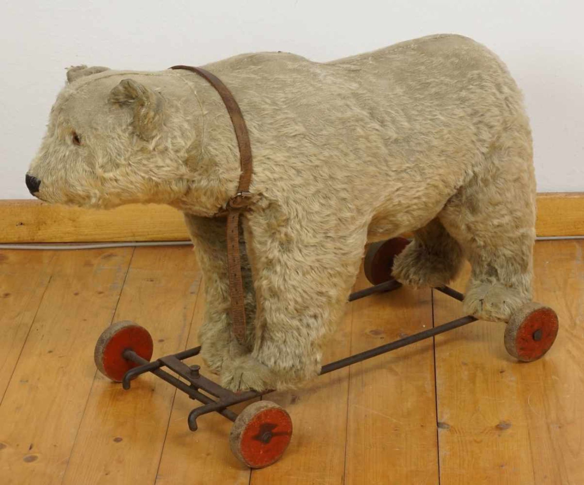 Steiff Rollbär / Räderbär mit Stimme, um 1930Holzwolle Füllung, graues Mohair, großer Bär auf - Bild 2 aus 4