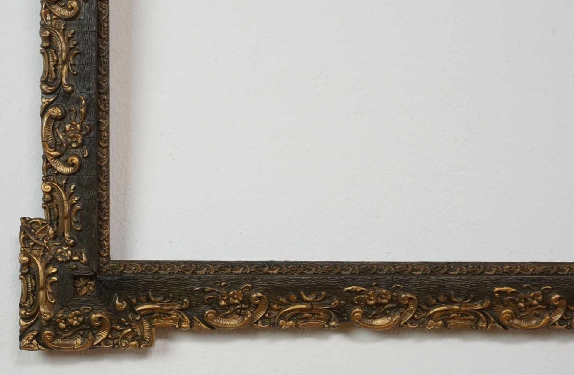 Drei Prunkrahmenaltersgemäß guter Zustand, dunkler Altgoldrahmen, Innenmaß 58 x 47 cm, - Bild 3 aus 4