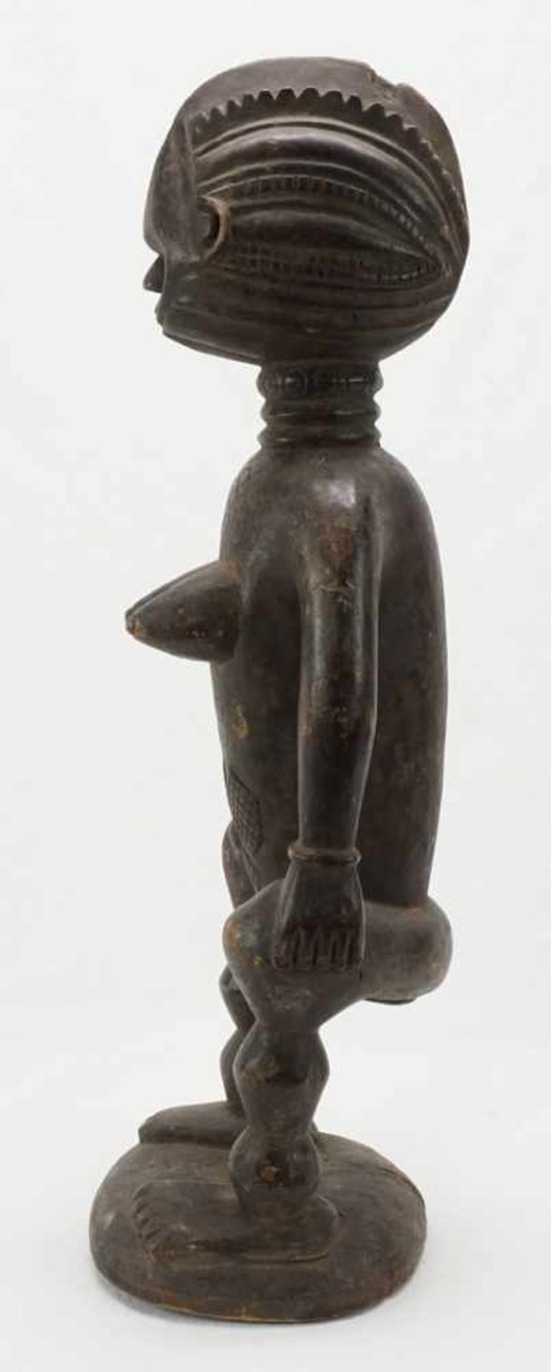 Ahnen-Figur der Mende, Sierra Leone, 20. Jh.alt patiniertes Holz, abstrakte, stehende, weibliche - Bild 5 aus 6