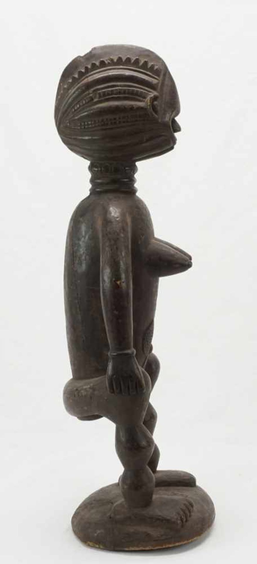 Ahnen-Figur der Mende, Sierra Leone, 20. Jh.alt patiniertes Holz, abstrakte, stehende, weibliche - Bild 3 aus 6