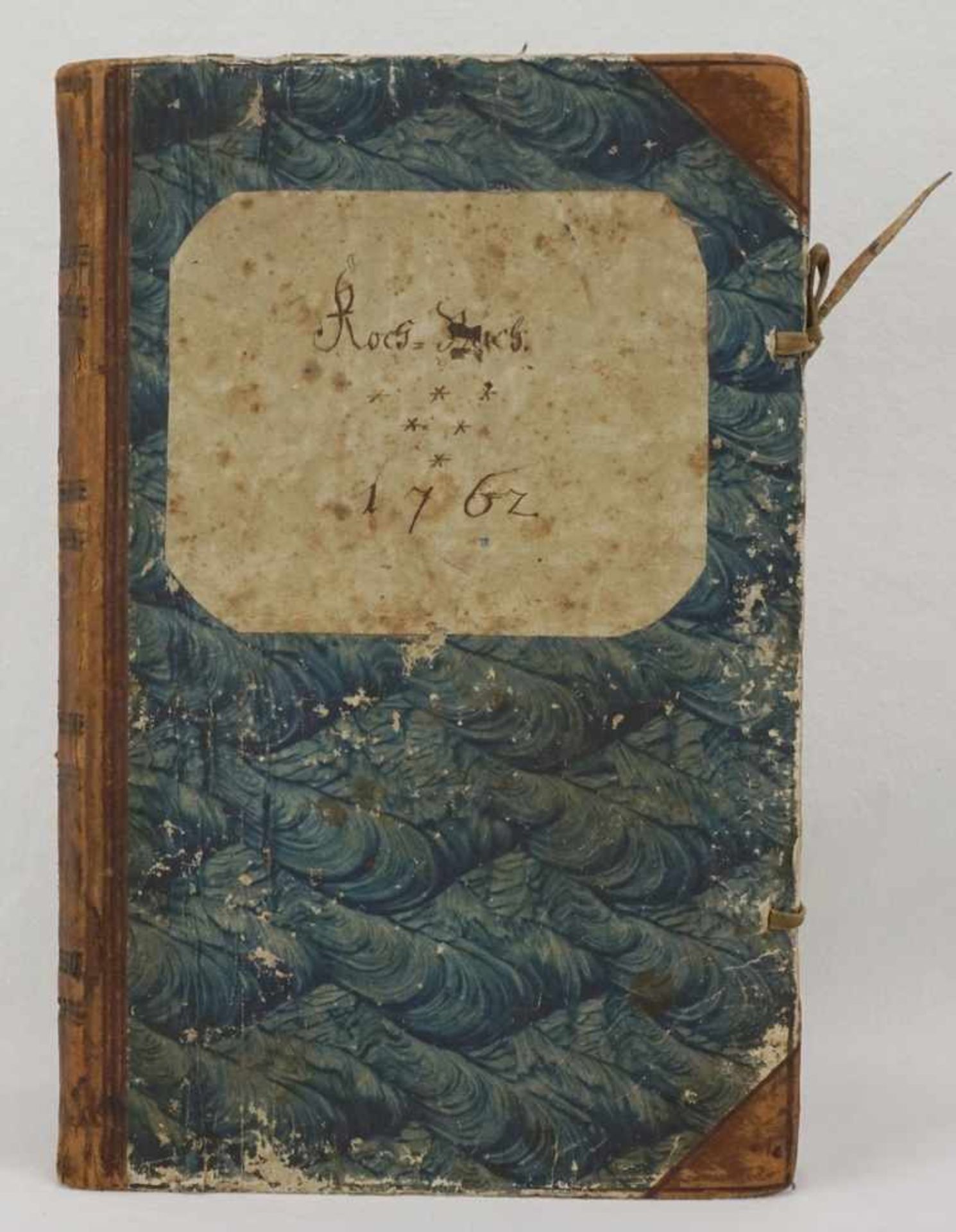 Handgeschriebenes Kochbuch1762, Pappeinband mit handgemachtem Marmorpapier, Lederrücken und Ecken,