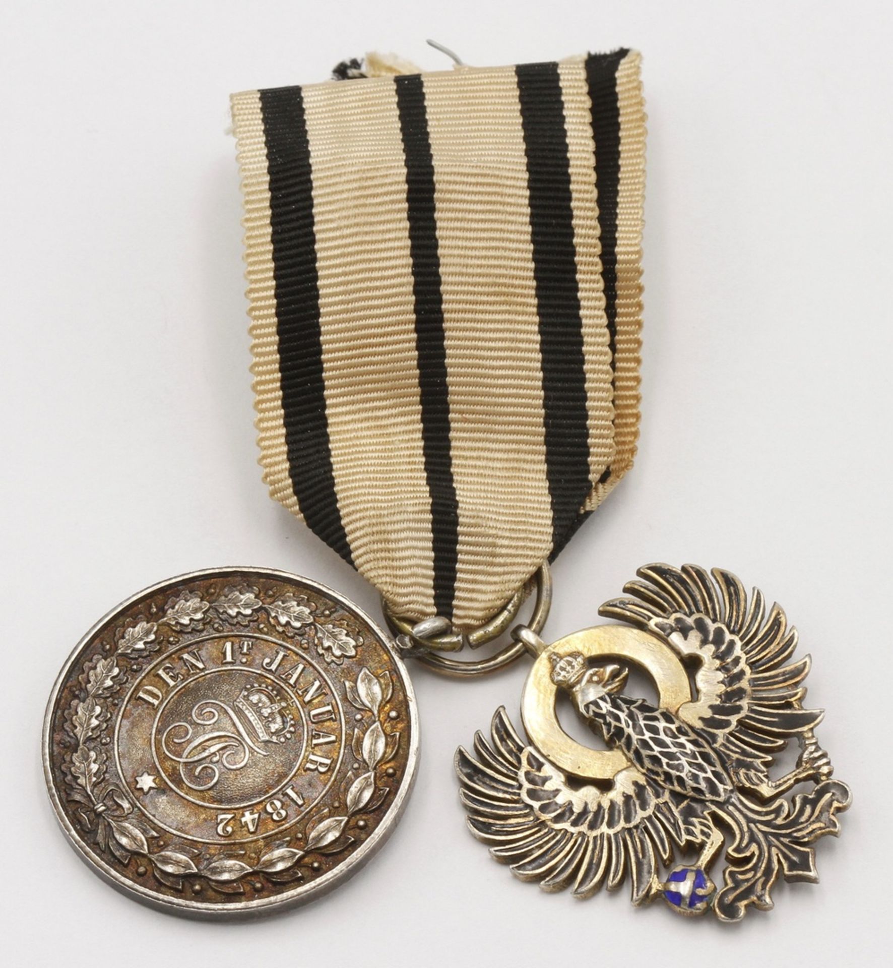 Königlicher Hausorden Hohenzollern Adler der Ritter und silberne Verdienstmedaille Hohenzollern1)