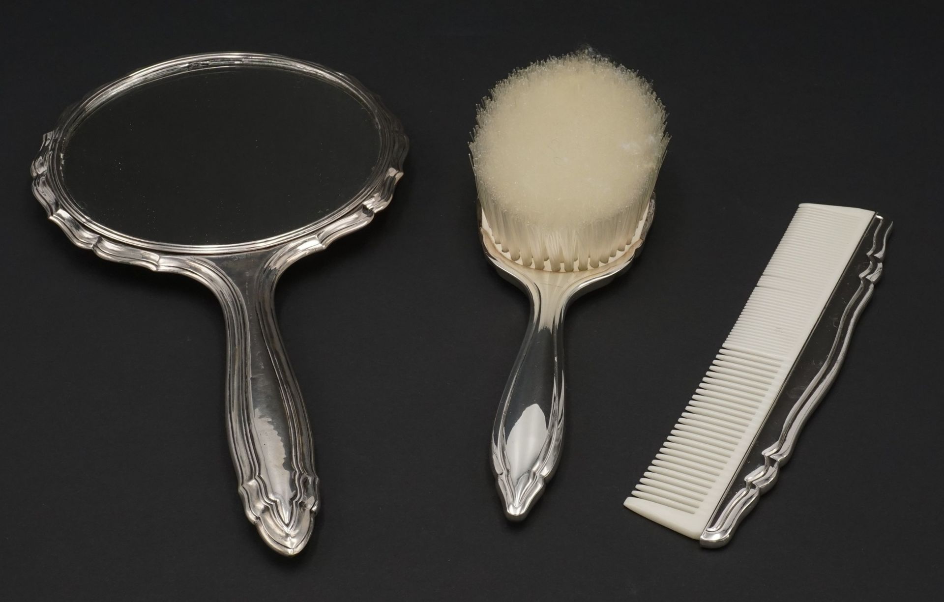 Toilettenset / Frisierset1) Hermann Bauer Spiegel, 800/- Silber, Halbmond und Krone, Herstellermarke