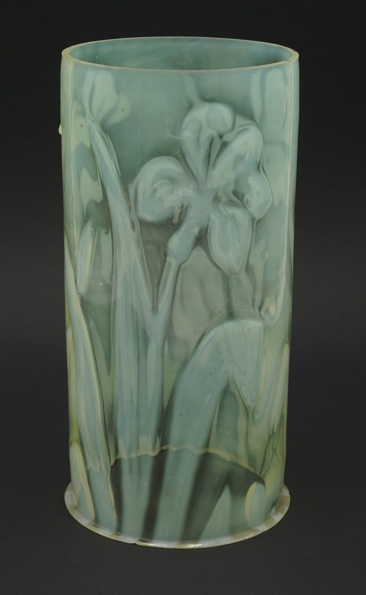 Jugendstil Lampenschirm / Windlicht, 1. Hälfte 20. Jh.grünlich opakes Glas mit aufgeschmolzenen